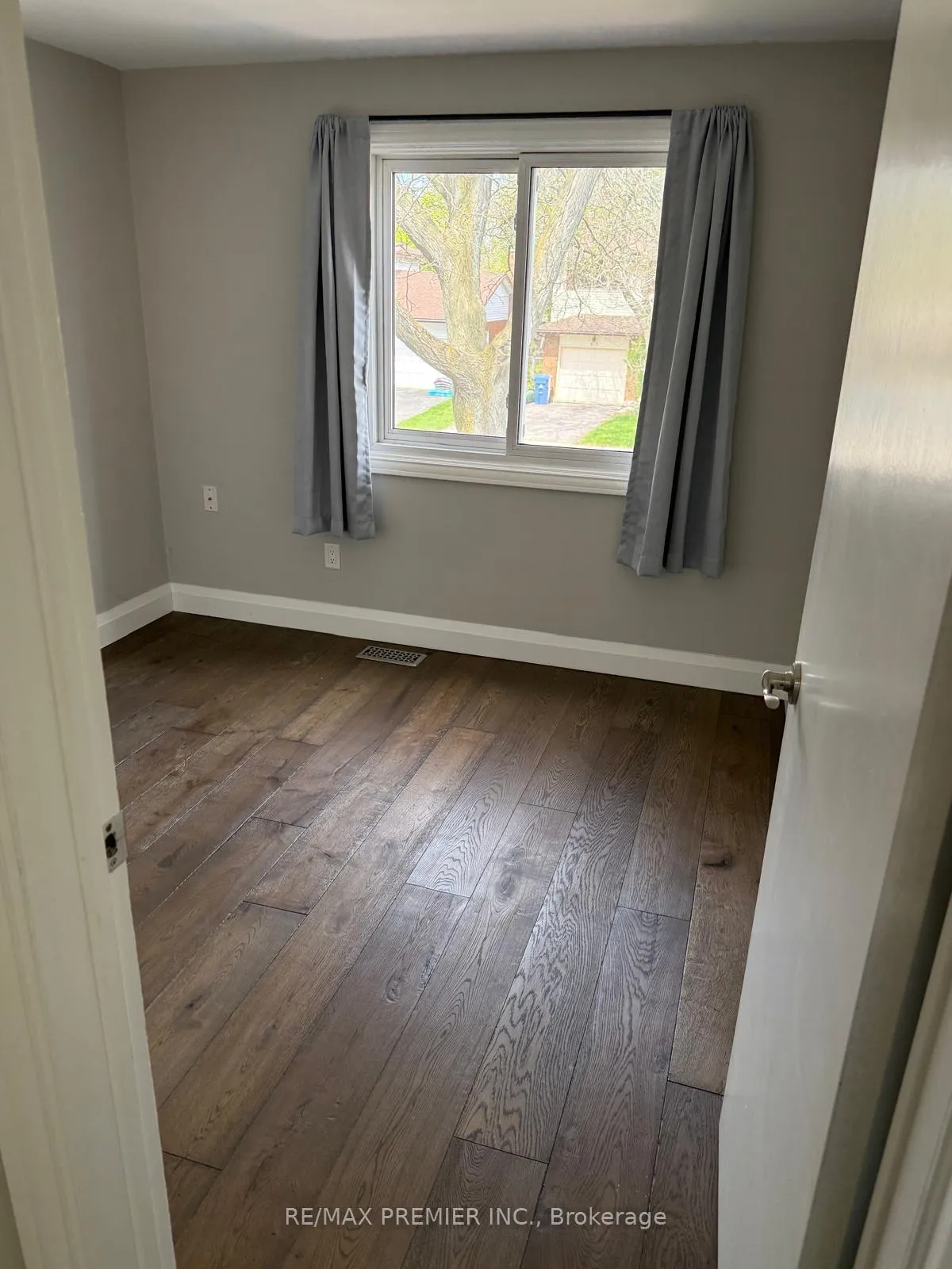 Photo 32 of Unit Upper unit, 416 Cole Road, Guelph, Kortright West — HOMEH