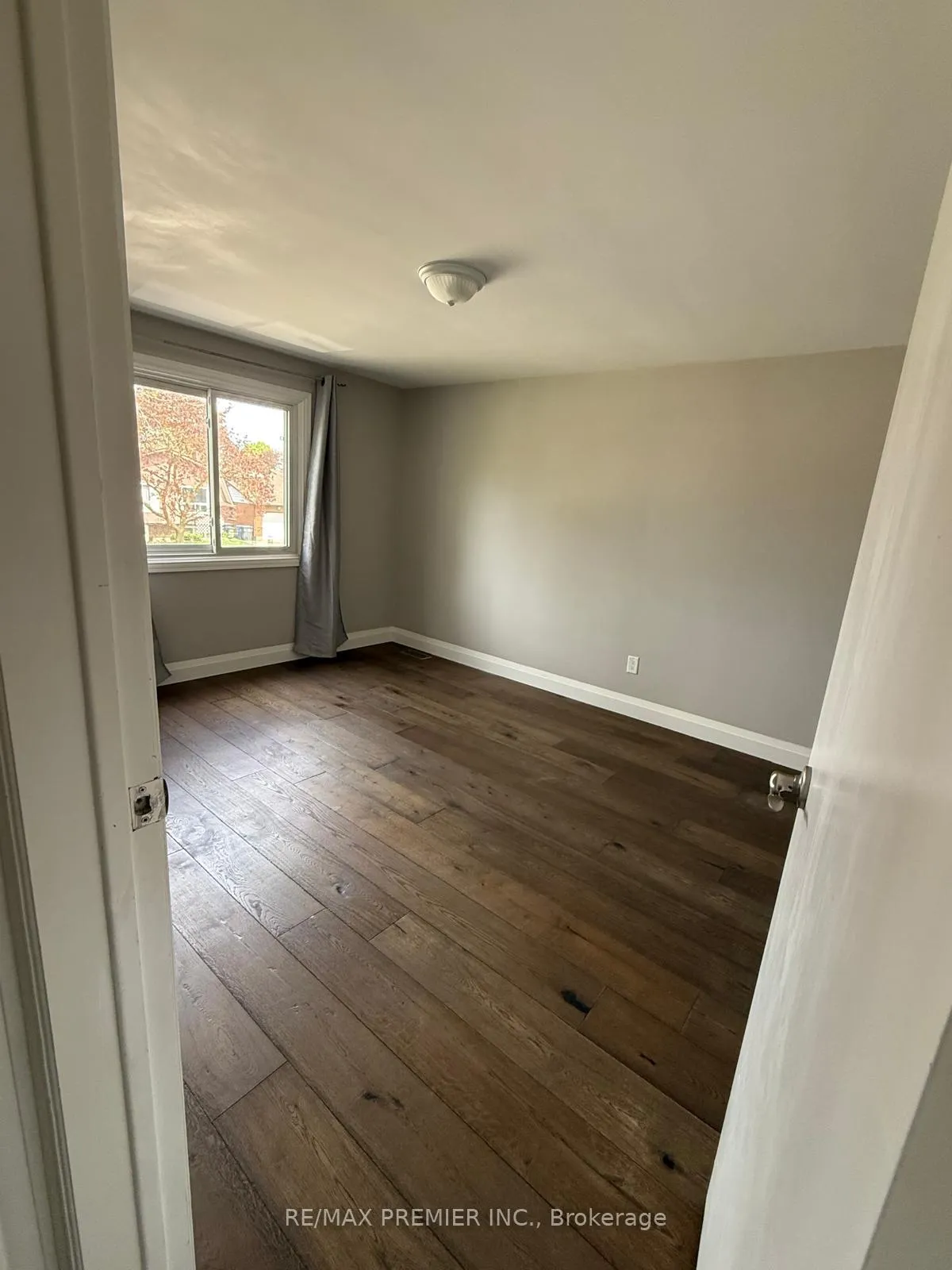 Photo 33 of Unit Upper unit, 416 Cole Road, Guelph, Kortright West — HOMEH