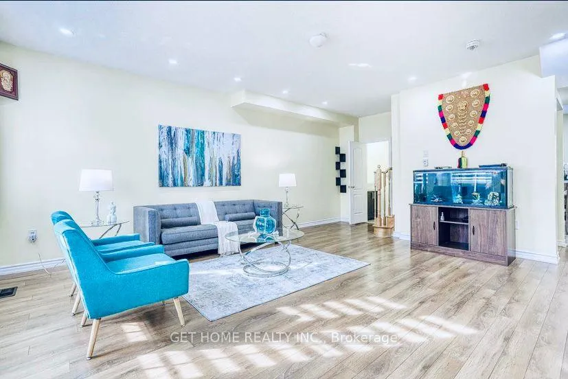 Photo 4 of 26 Sprucewood Road, Brampton, Heart Lake — HOMEH