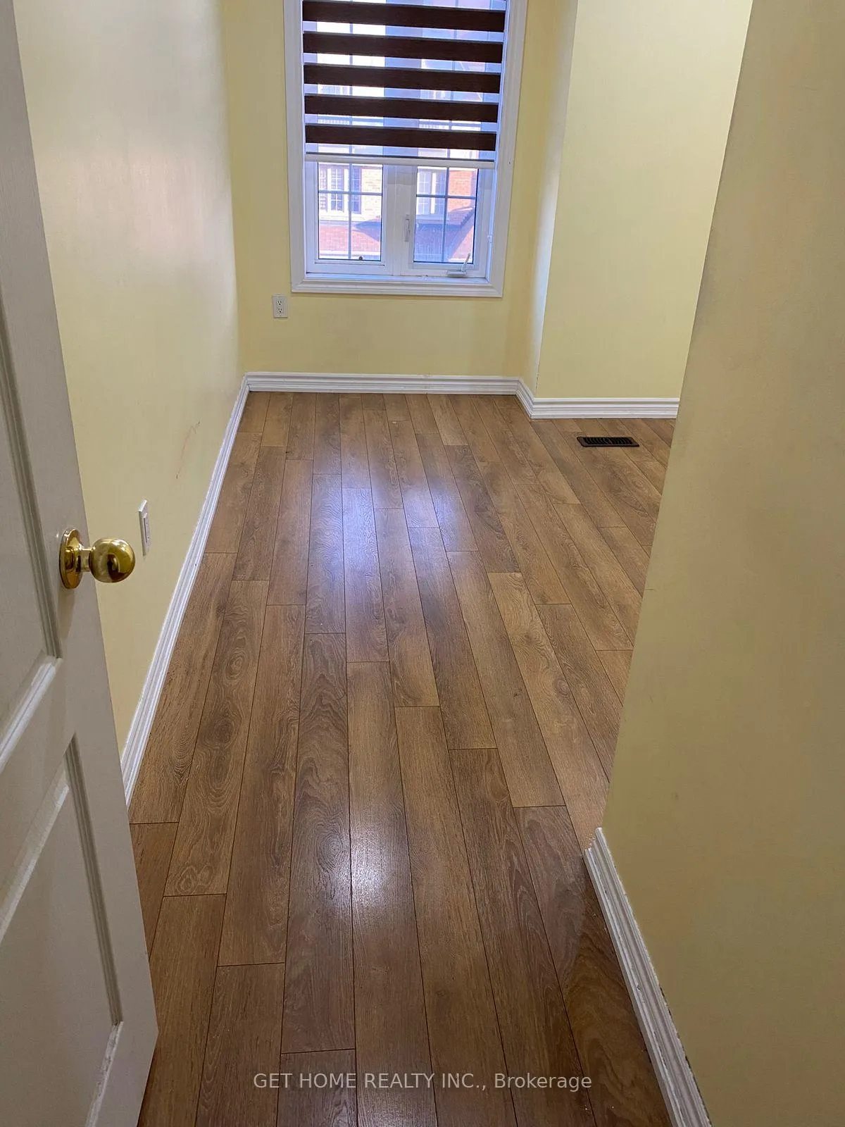 Photo 12 of 26 Sprucewood Road, Brampton, Heart Lake — HOMEH