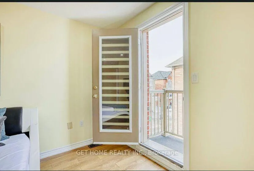 Photo 14 of 26 Sprucewood Road, Brampton, Heart Lake — HOMEH