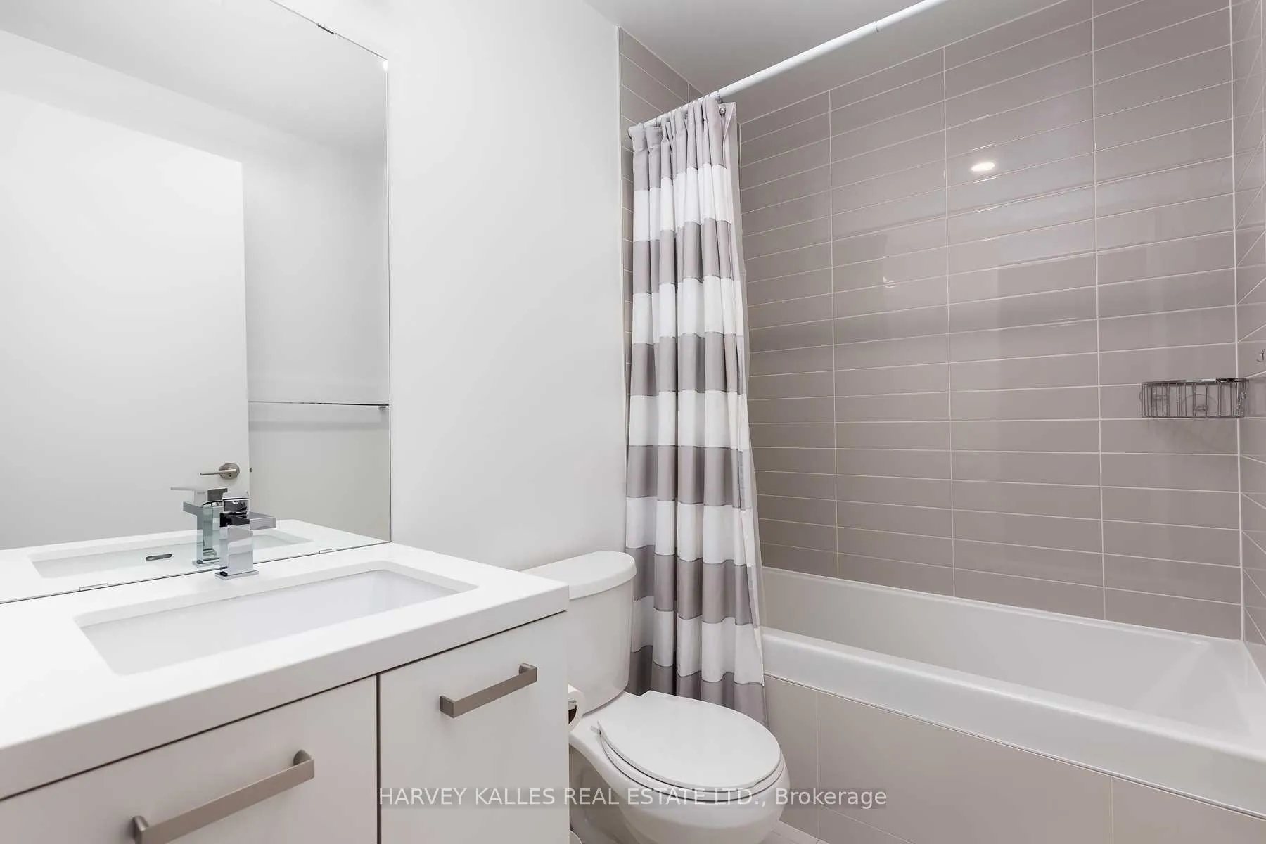 Photo 7 of Unit 717, 39 Brant Street, Toronto, Waterfront Communities — HOMEH
