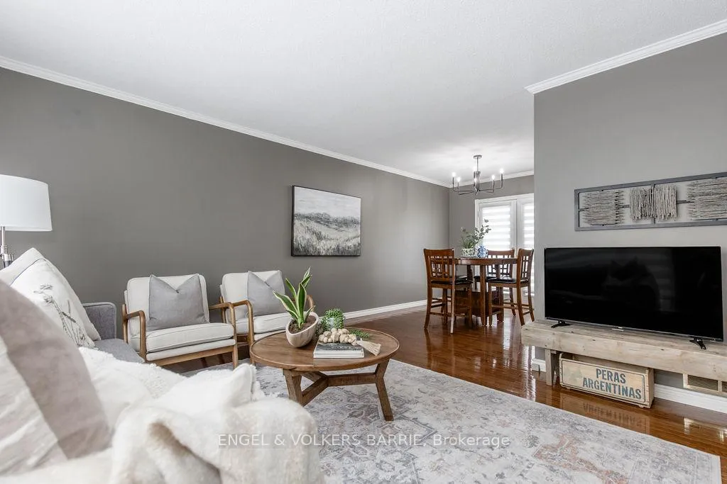 Photo 4 of 644 Algonquin Drive, Midland — HOMEH