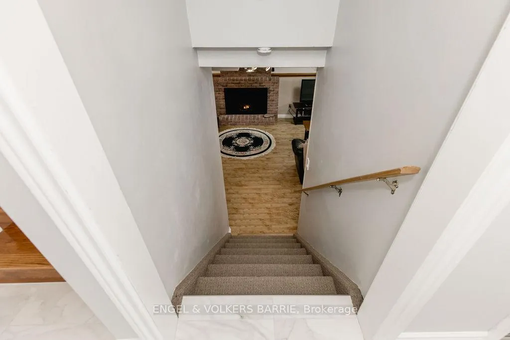 Photo 16 of 644 Algonquin Drive, Midland — HOMEH
