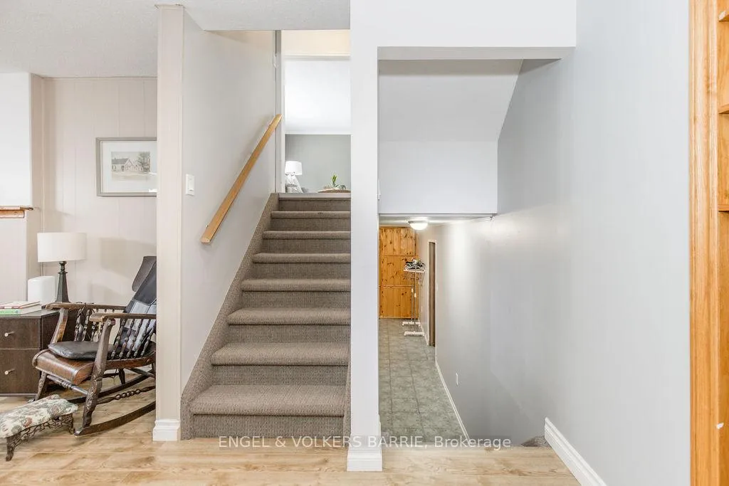 Photo 21 of 644 Algonquin Drive, Midland — HOMEH