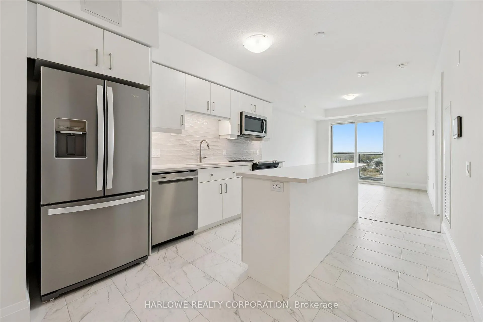 Front of Unit 806, 93 Arthur Street S