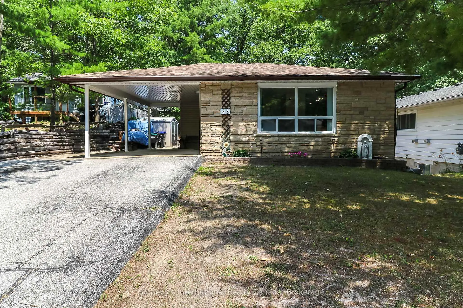 Photo of 33 Parkwood Drive