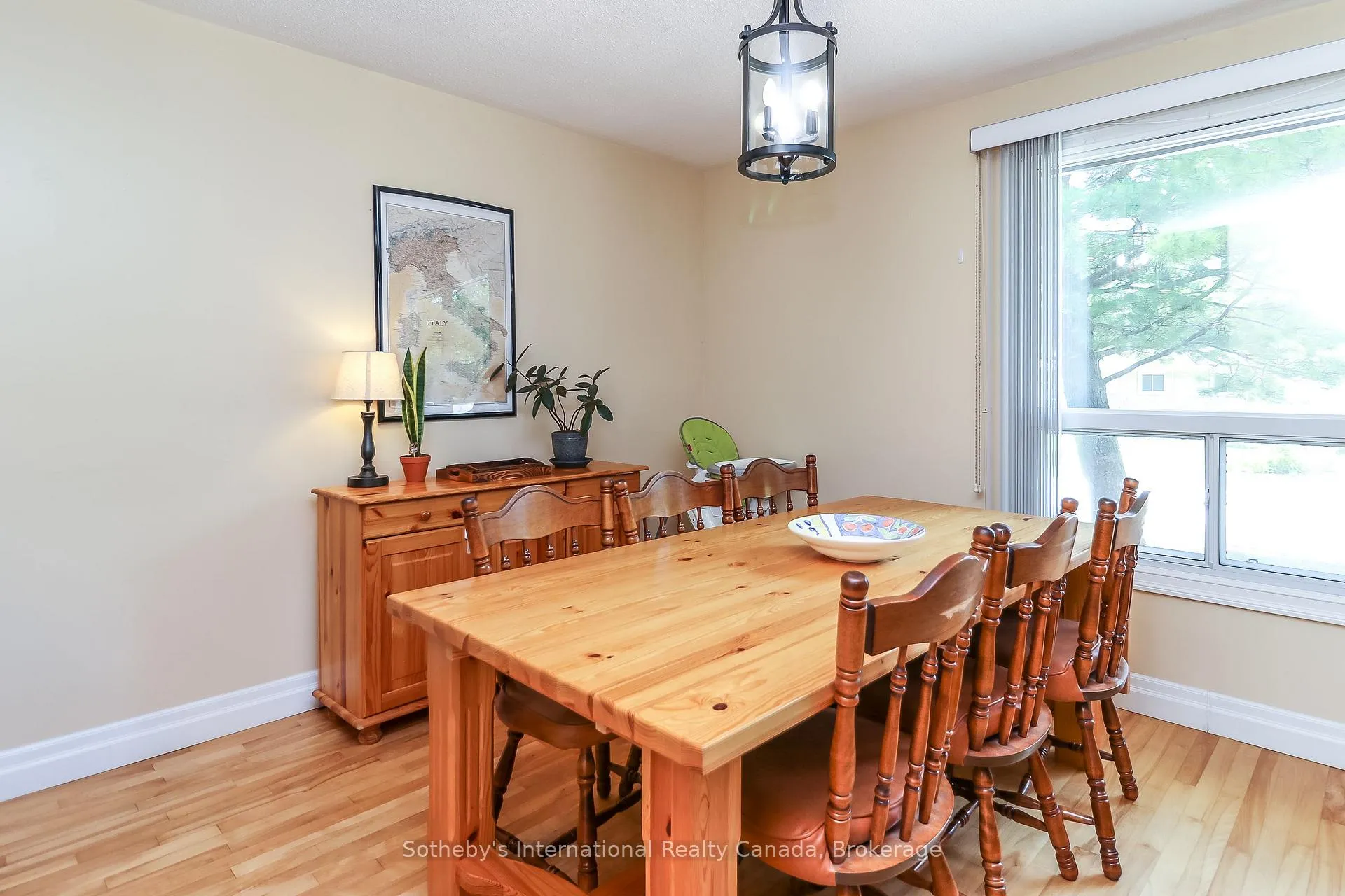Photo 11 of 33 Parkwood Drive, Wasaga Beach — HOMEH