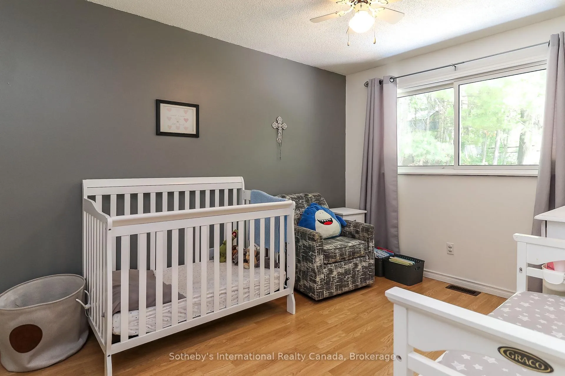 Photo 22 of 33 Parkwood Drive, Wasaga Beach — HOMEH