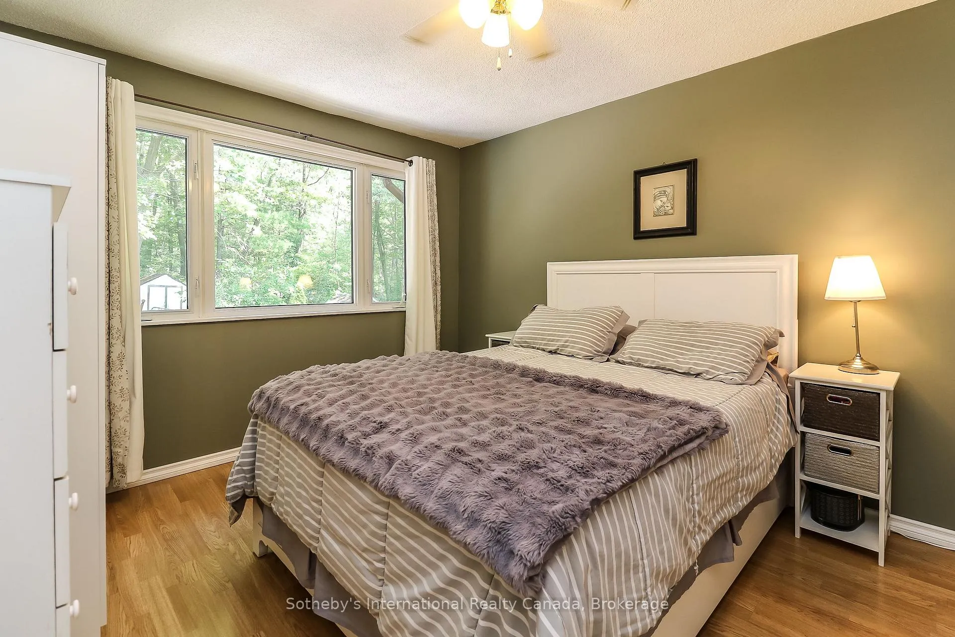 Photo 23 of 33 Parkwood Drive, Wasaga Beach — HOMEH