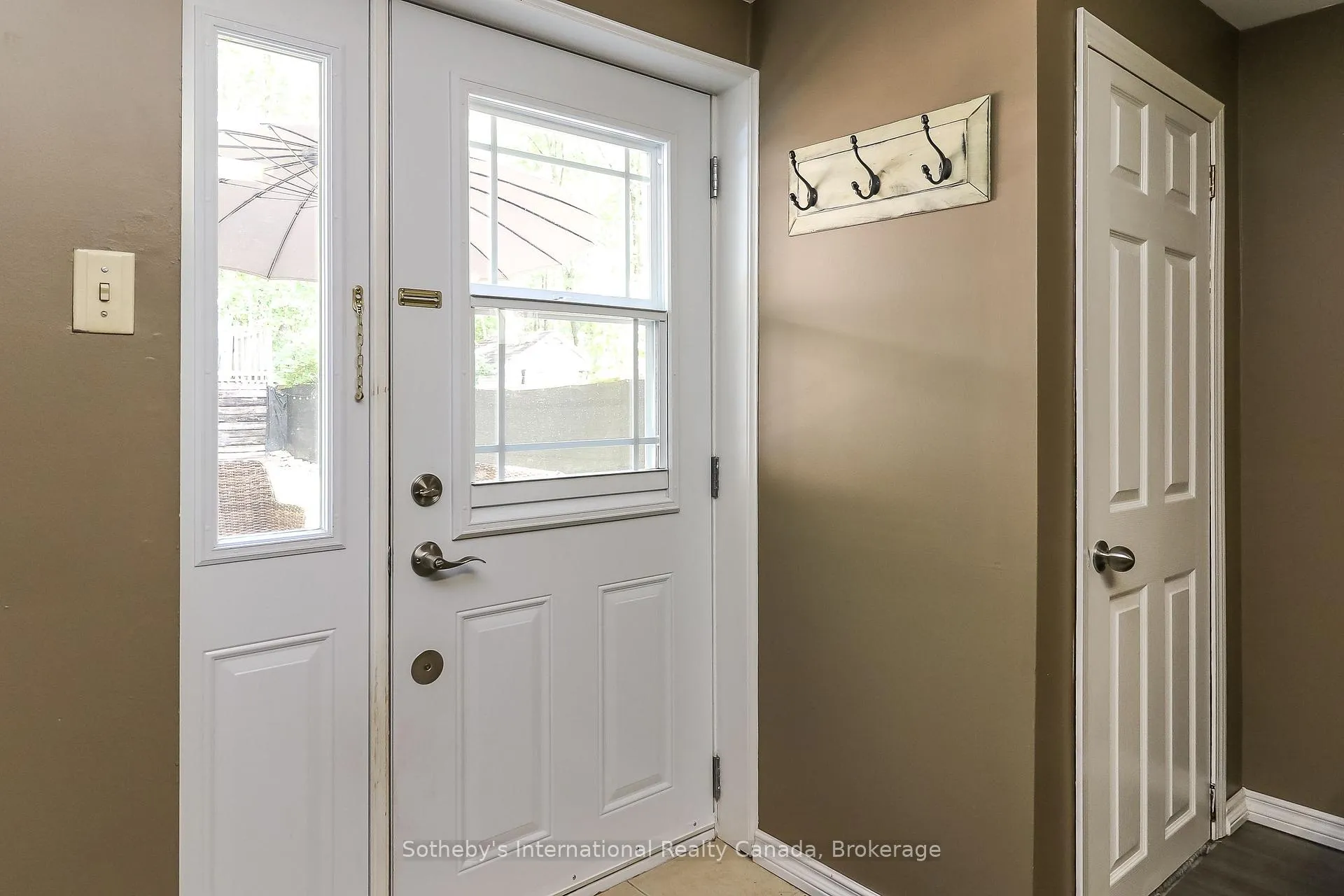 Photo 26 of 33 Parkwood Drive, Wasaga Beach — HOMEH