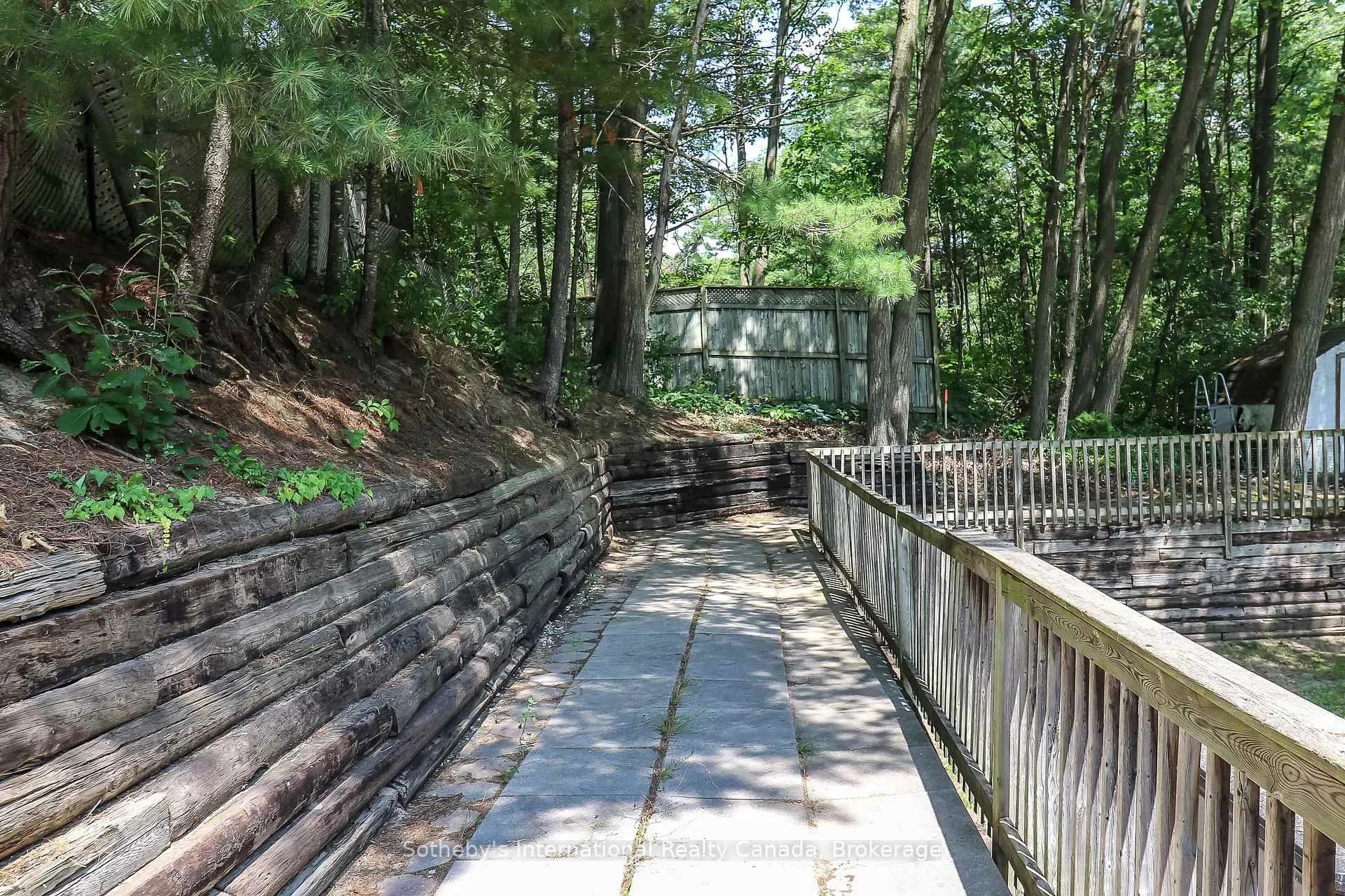Photo 33 of 33 Parkwood Drive, Wasaga Beach — HOMEH