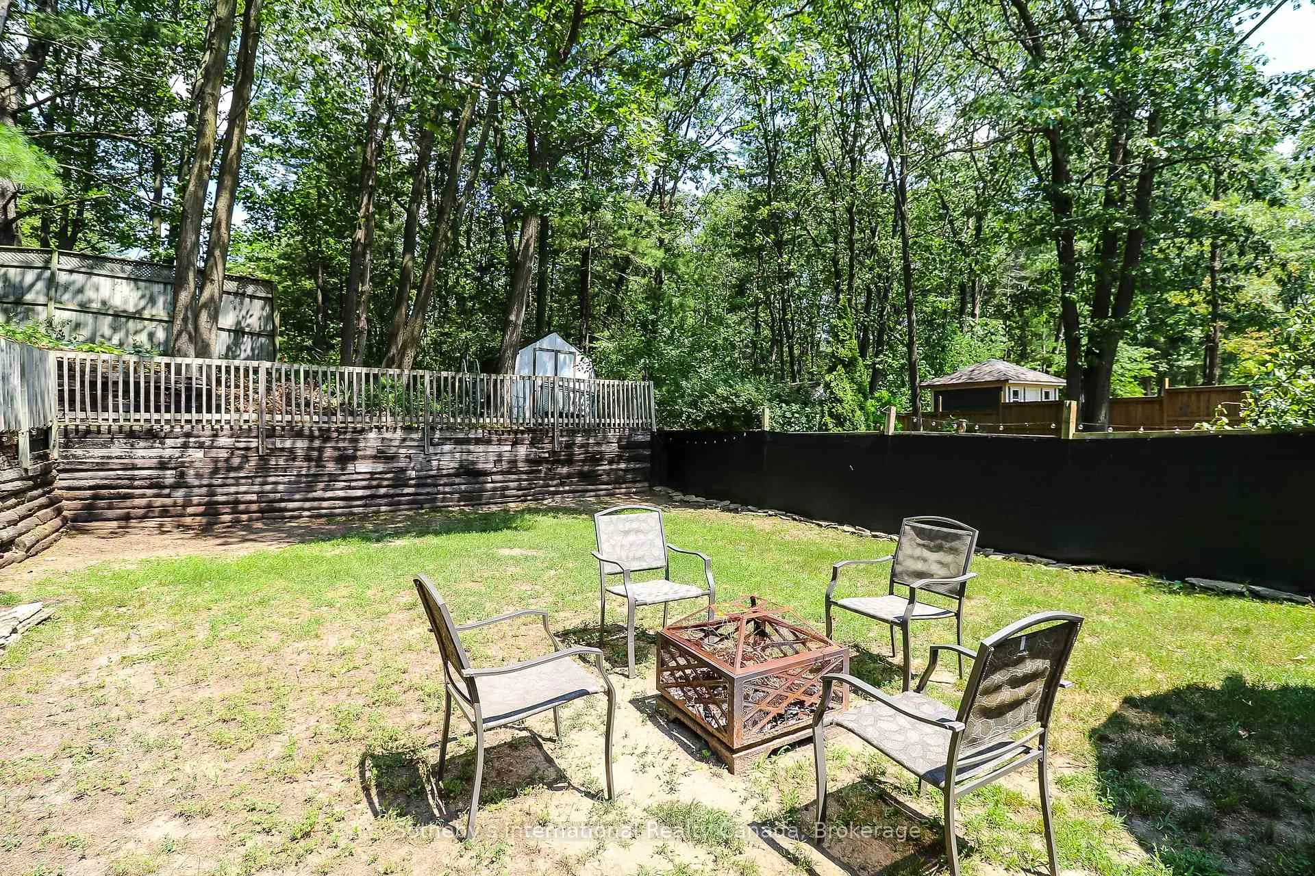 Photo 37 of 33 Parkwood Drive, Wasaga Beach — HOMEH
