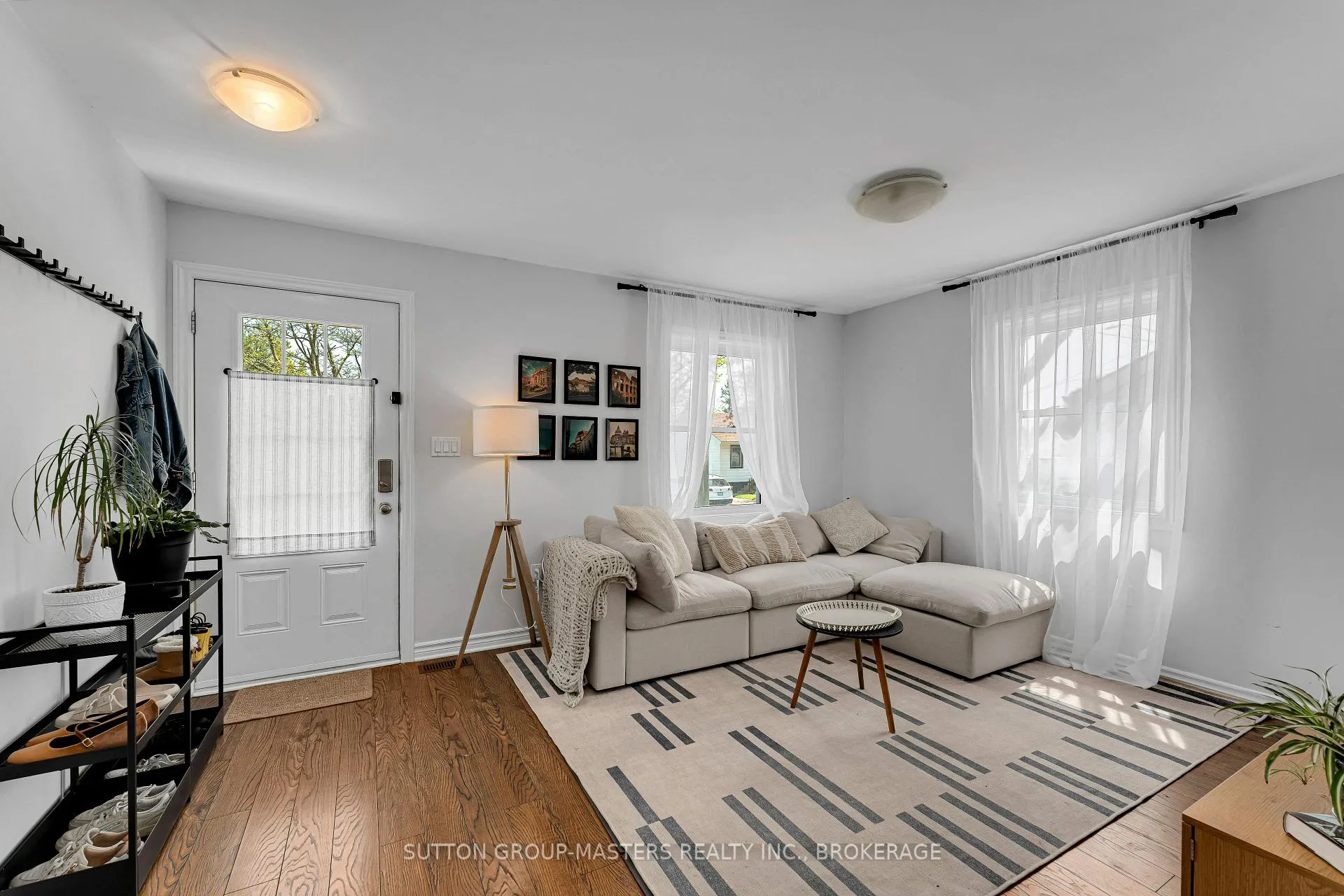 Photo 3 of 484 Nelson Street, Kingston, East of Sir John A. Blvd — HOMEH