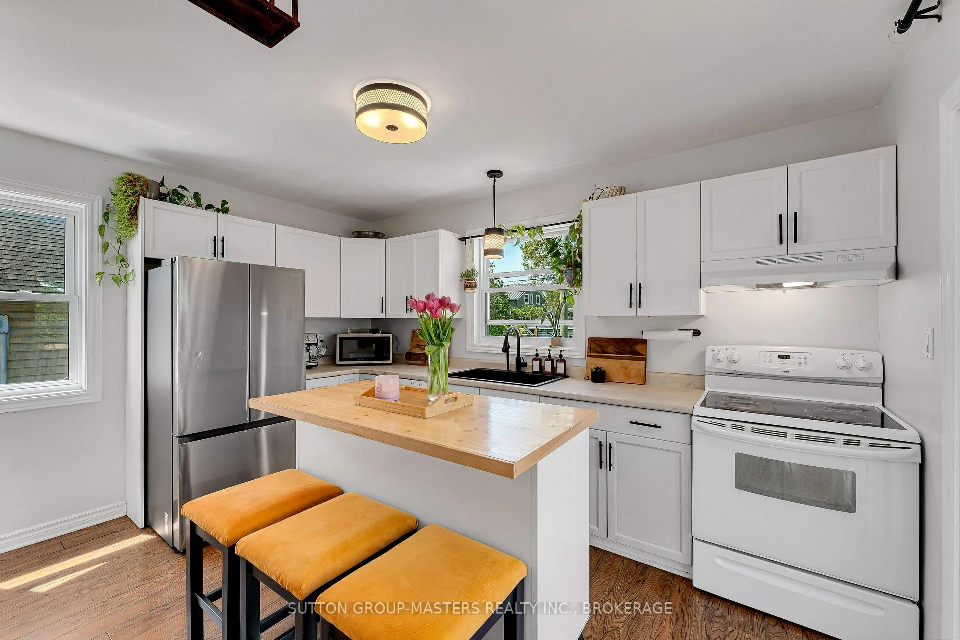 Photo 7 of 484 Nelson Street, Kingston, East of Sir John A. Blvd — HOMEH
