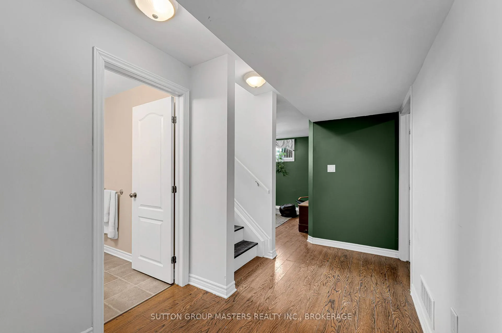 Photo 17 of 484 Nelson Street, Kingston, East of Sir John A. Blvd — HOMEH