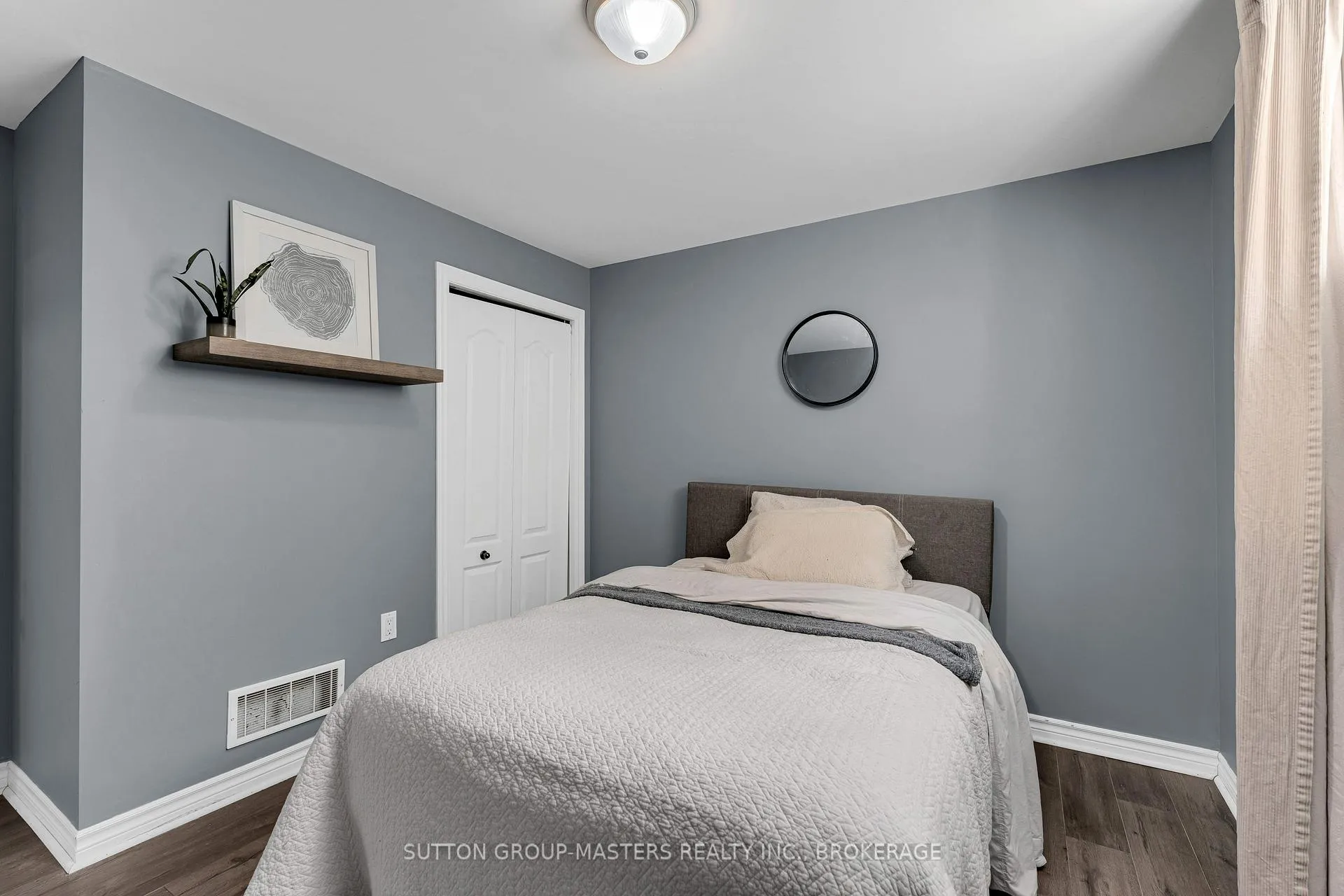 Photo 23 of 484 Nelson Street, Kingston, East of Sir John A. Blvd — HOMEH