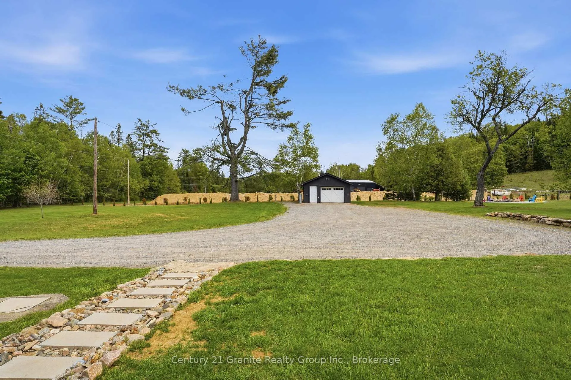 Photo 4 of 1201 Bay Lake Road, Faraday — HOMEH
