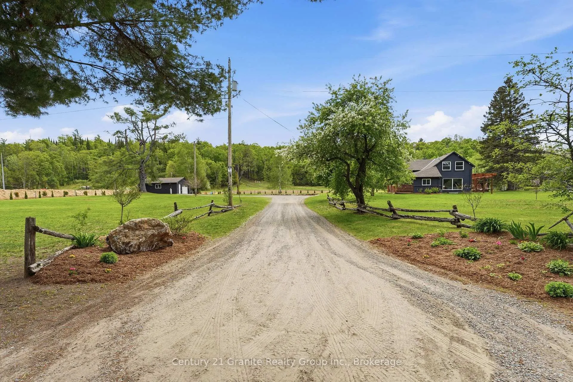 Photo 5 of 1201 Bay Lake Road, Faraday — HOMEH