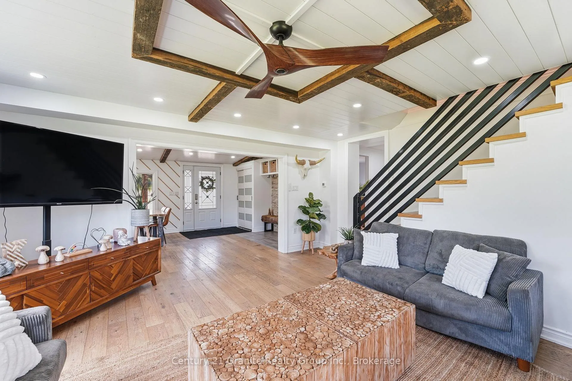 Photo 11 of 1201 Bay Lake Road, Faraday — HOMEH