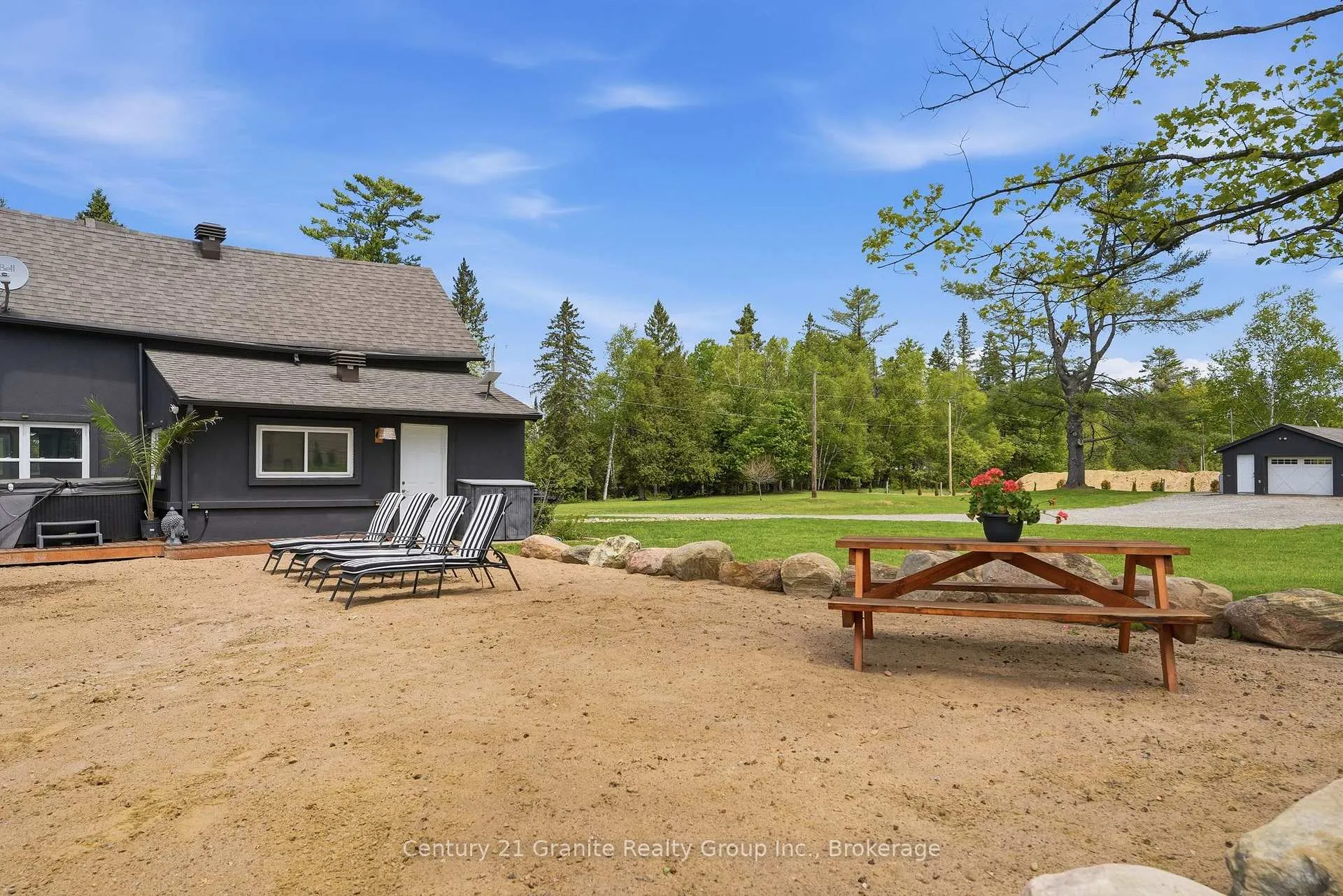 Photo 36 of 1201 Bay Lake Road, Faraday — HOMEH