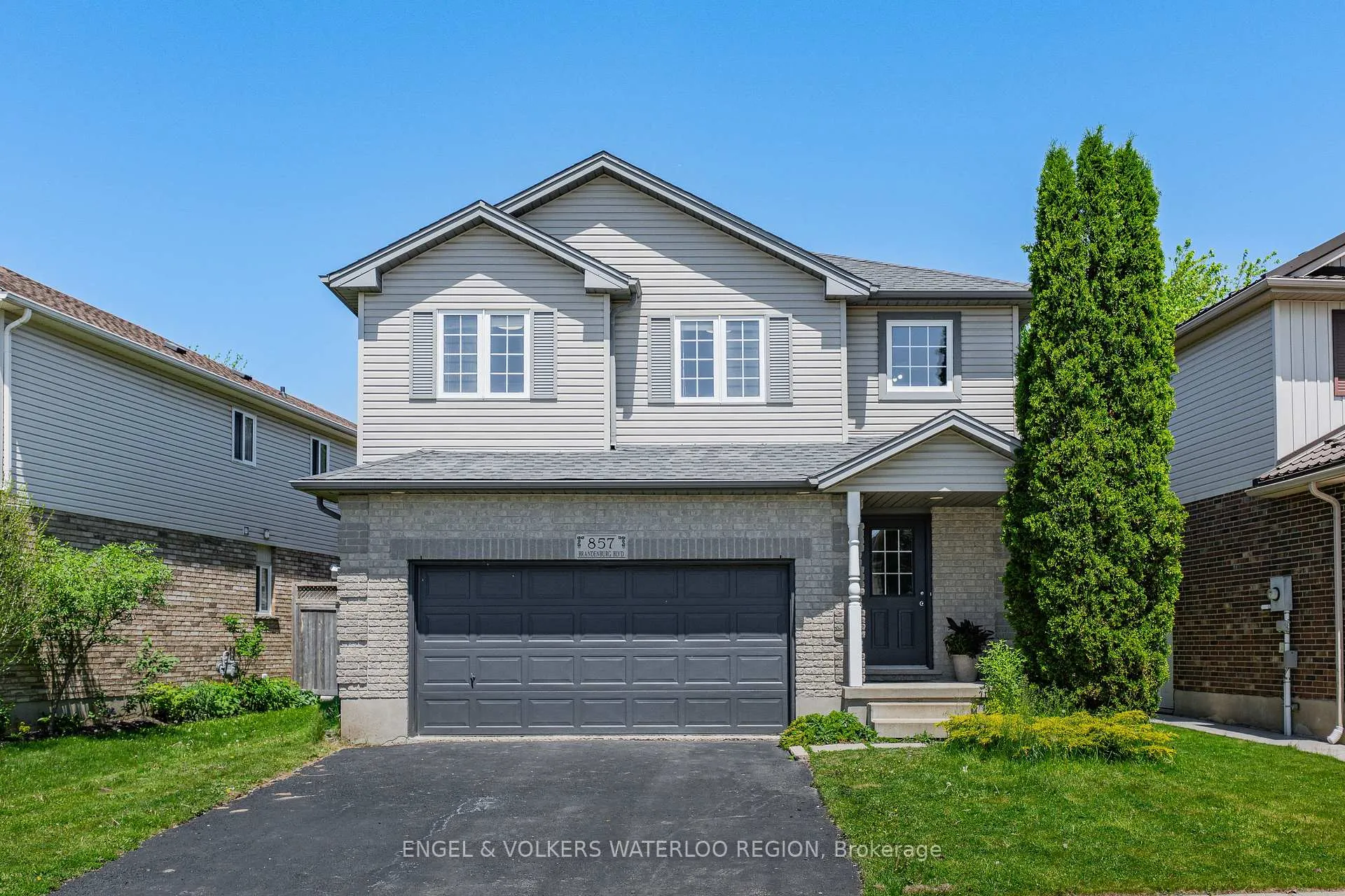 Photo 1 of 857 Brandenburg Boulevard, Waterloo — HOMEH