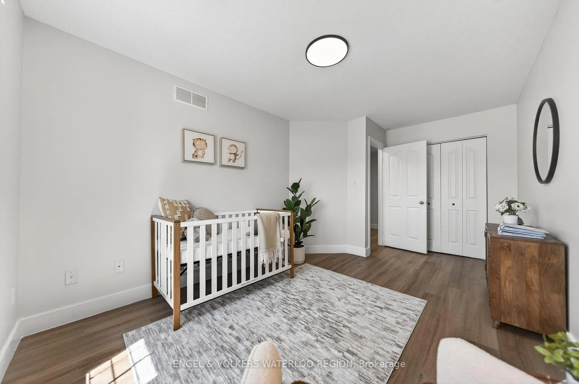 Photo 38 of 857 Brandenburg Boulevard, Waterloo — HOMEH