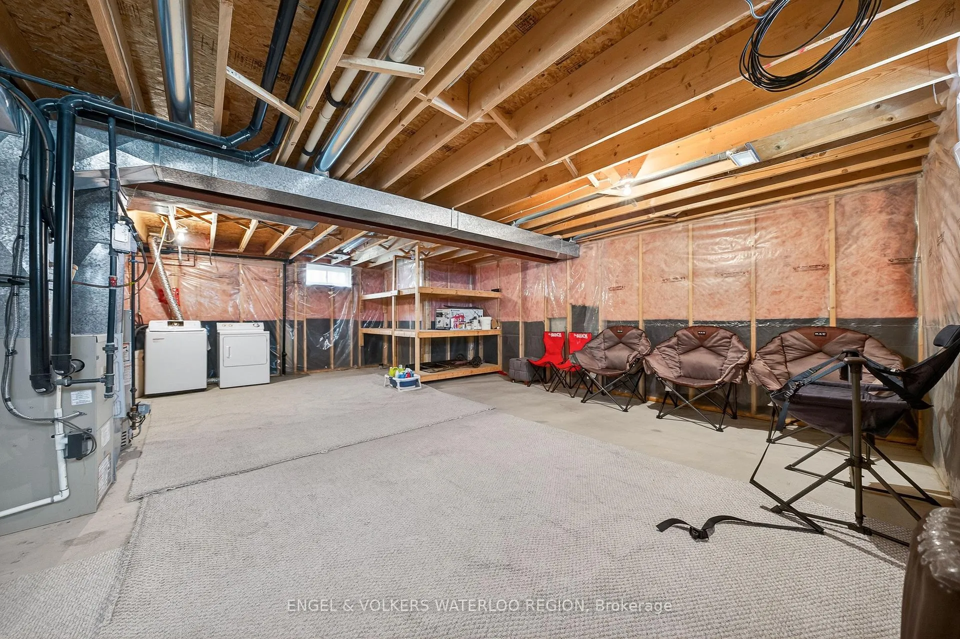 Photo 41 of 857 Brandenburg Boulevard, Waterloo — HOMEH