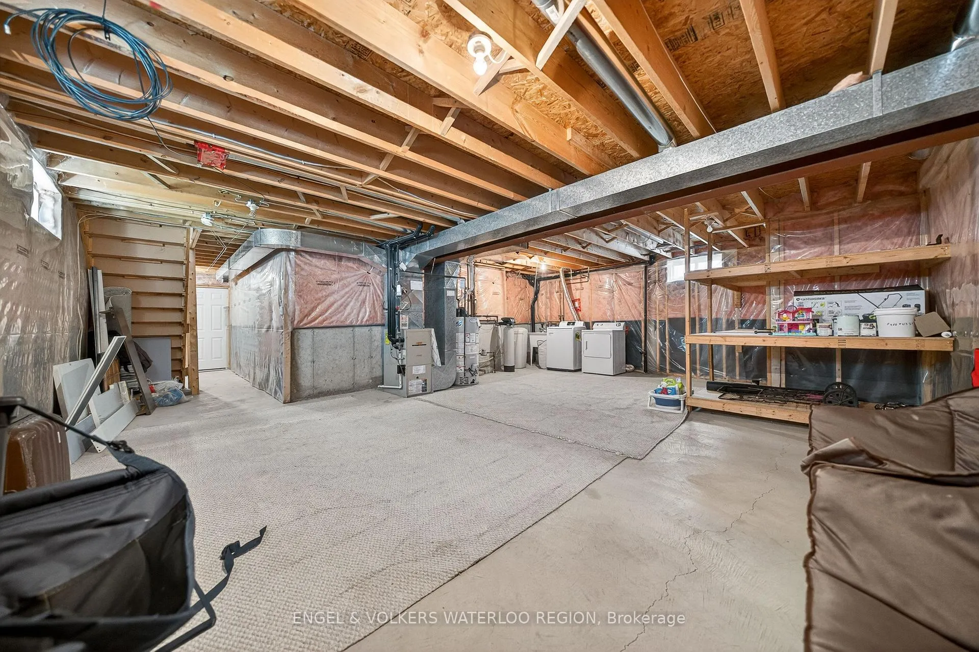 Photo 42 of 857 Brandenburg Boulevard, Waterloo — HOMEH