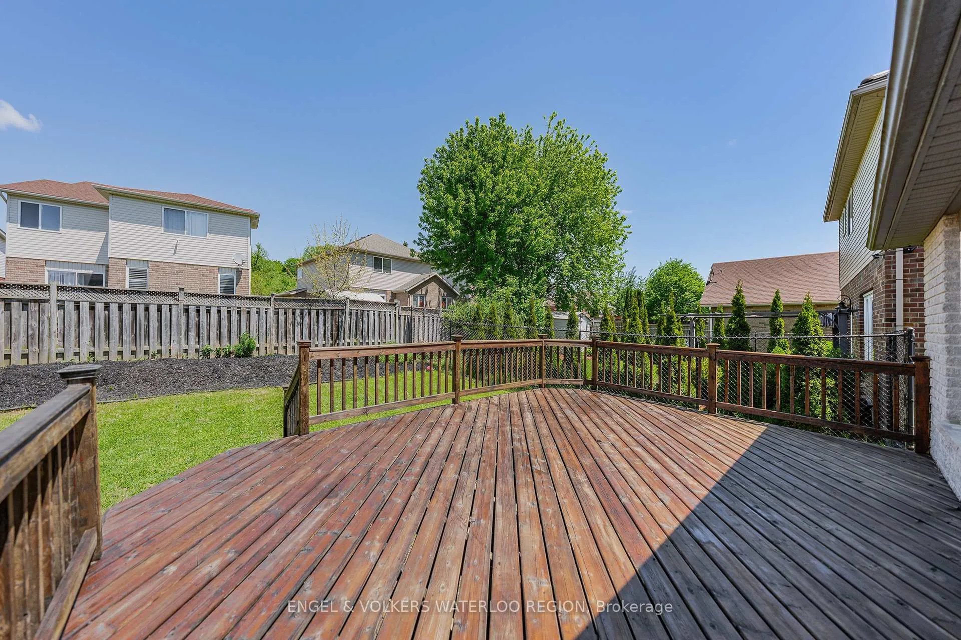 Photo 45 of 857 Brandenburg Boulevard, Waterloo — HOMEH