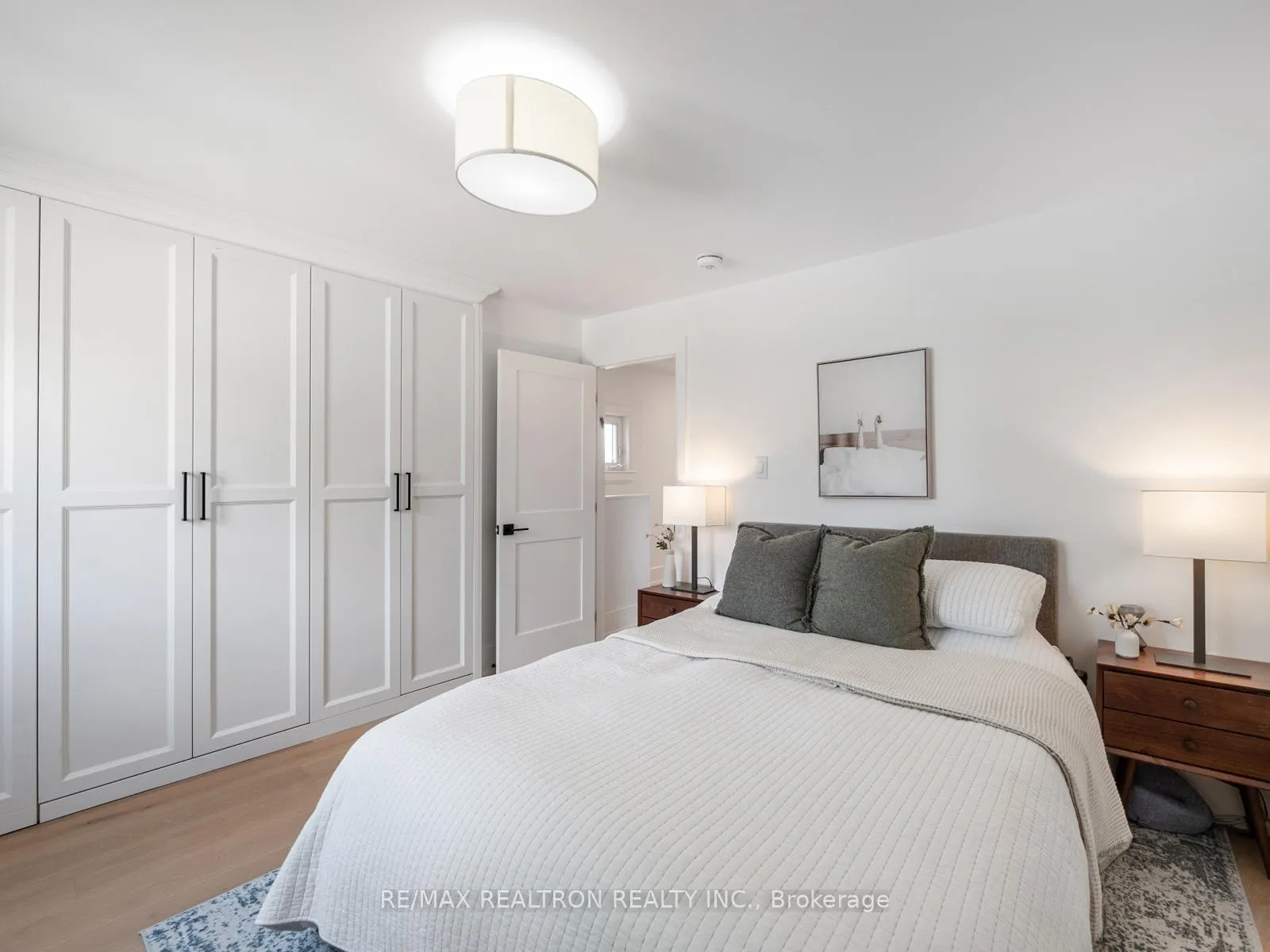 Photo 15 of 578 Northcliffe Boulevard, Toronto, Oakwood Village — HOMEH