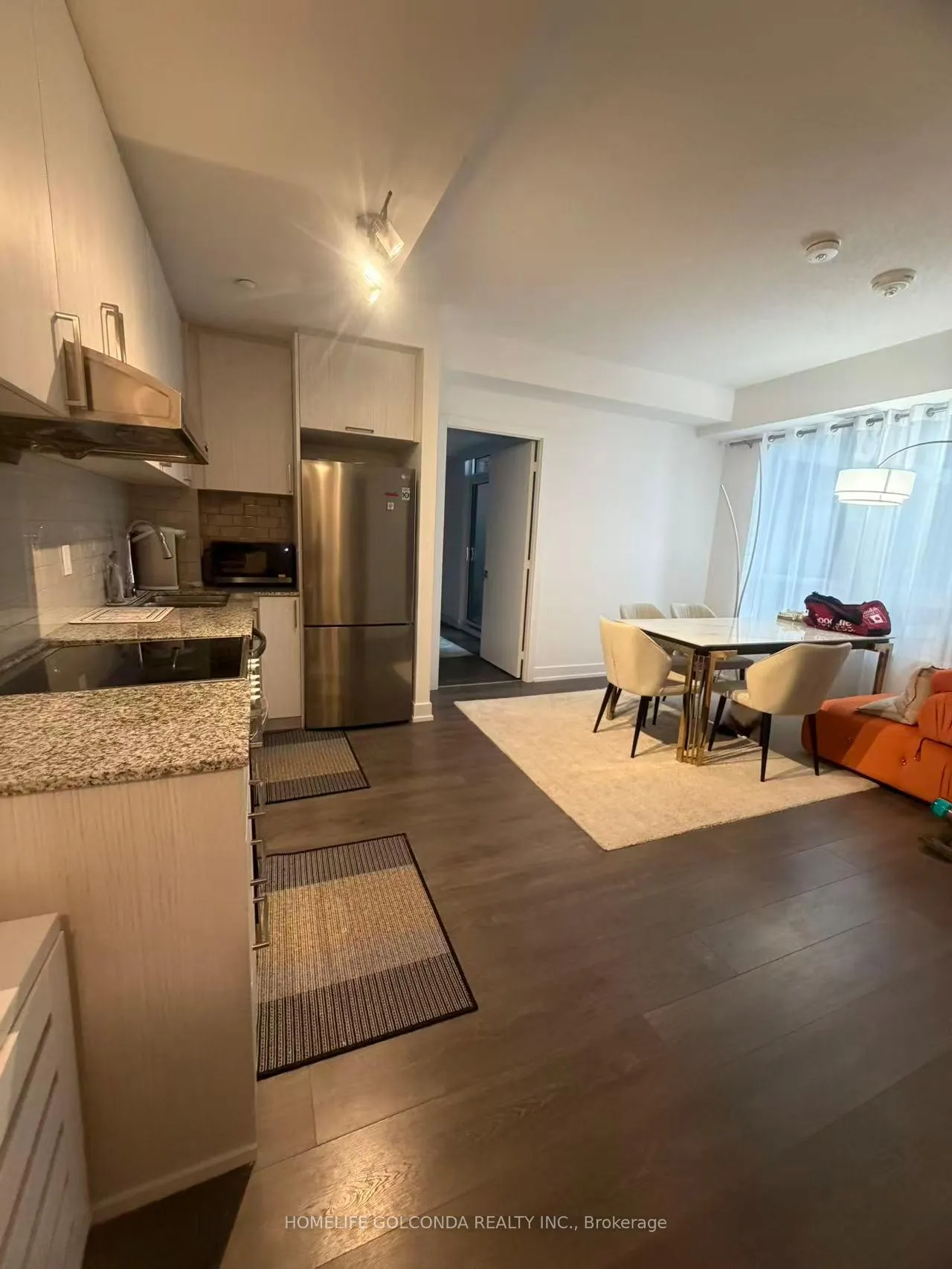 Photo 5 of 268 Buchanan Drive, Markham, Unionville — HOMEH