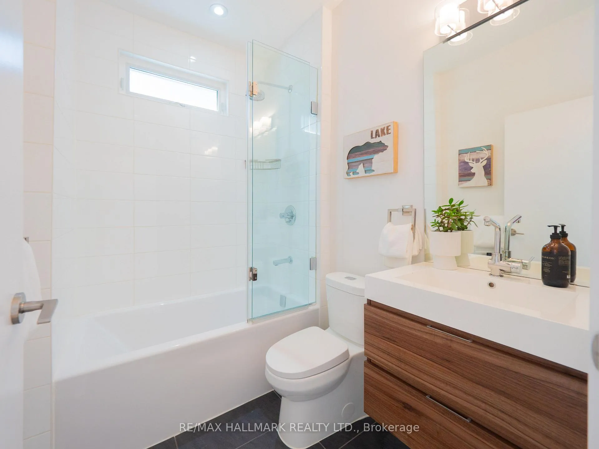 Photo 32 of 199 Boulton Avenue, Toronto, South Riverdale — HOMEH