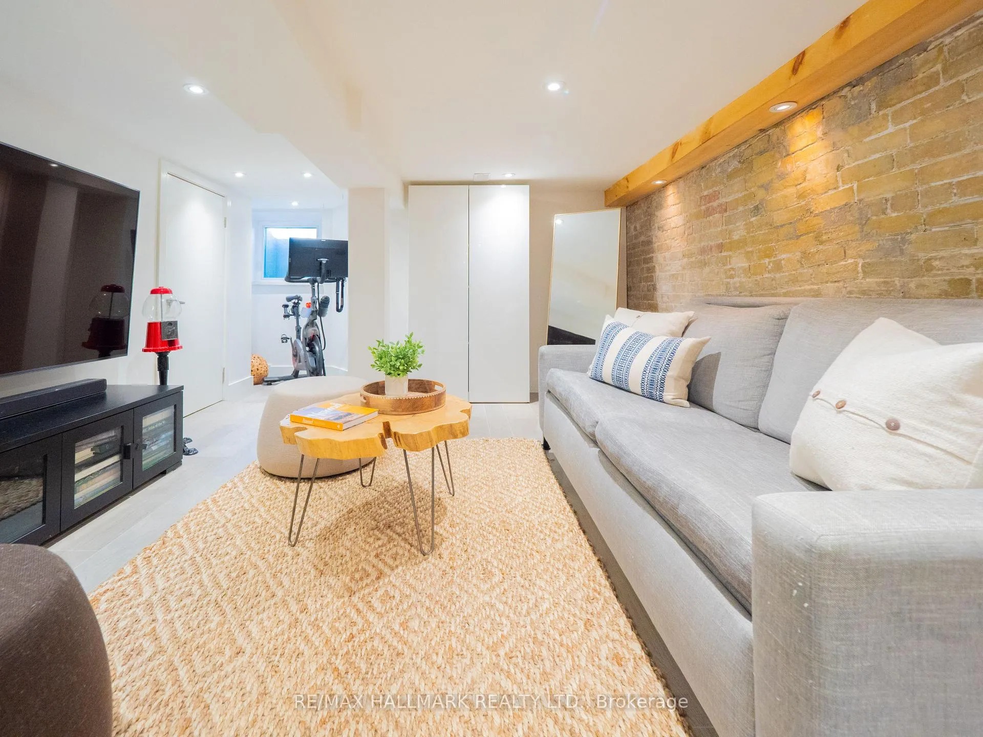 Photo 34 of 199 Boulton Avenue, Toronto, South Riverdale — HOMEH