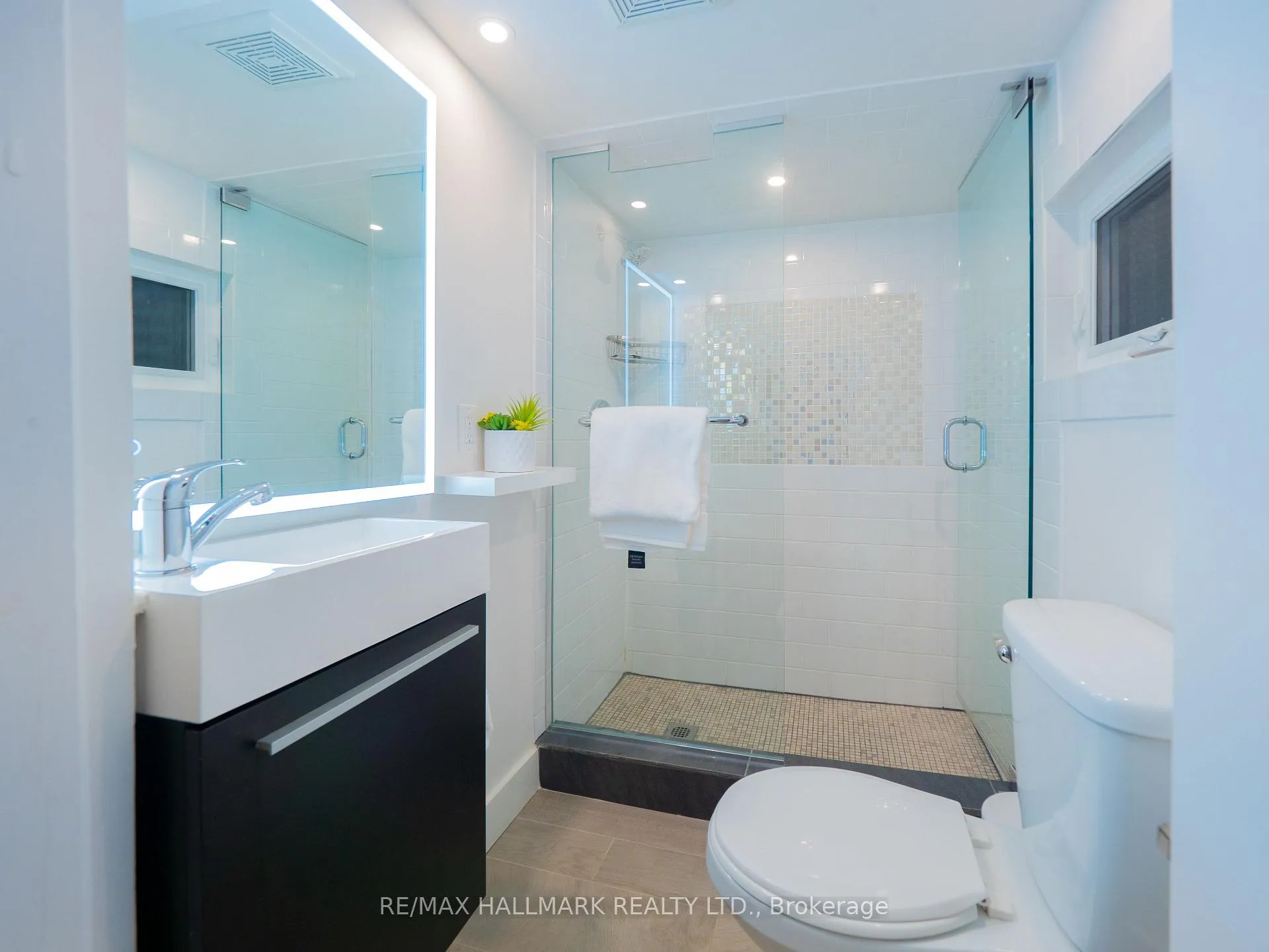 Photo 37 of 199 Boulton Avenue, Toronto, South Riverdale — HOMEH