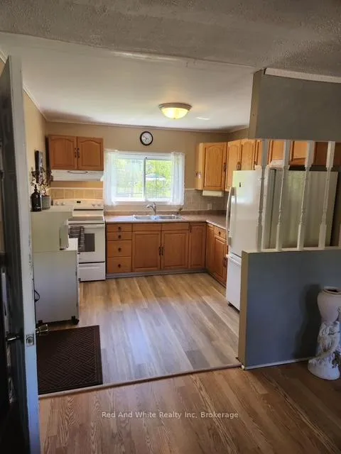 Photo 3 of 56 Horseshoe Lane, Armour, Katrine — HOMEH