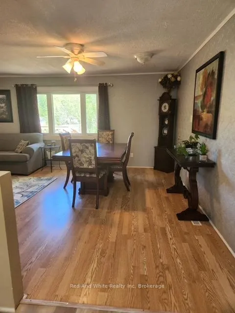 Photo 4 of 56 Horseshoe Lane, Armour, Katrine — HOMEH