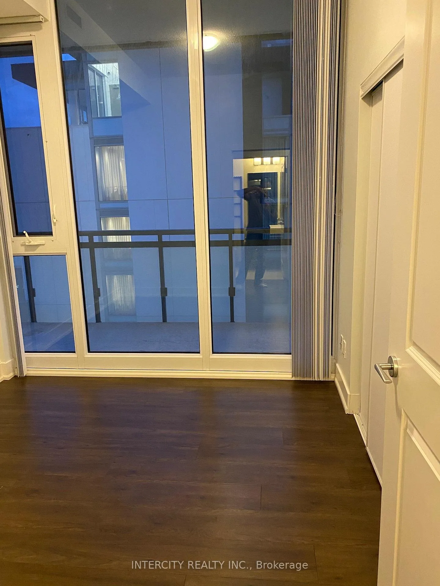 Photo 5 of Unit 504, 180 Enterprise Boulevard, Markham, Unionville — HOMEH