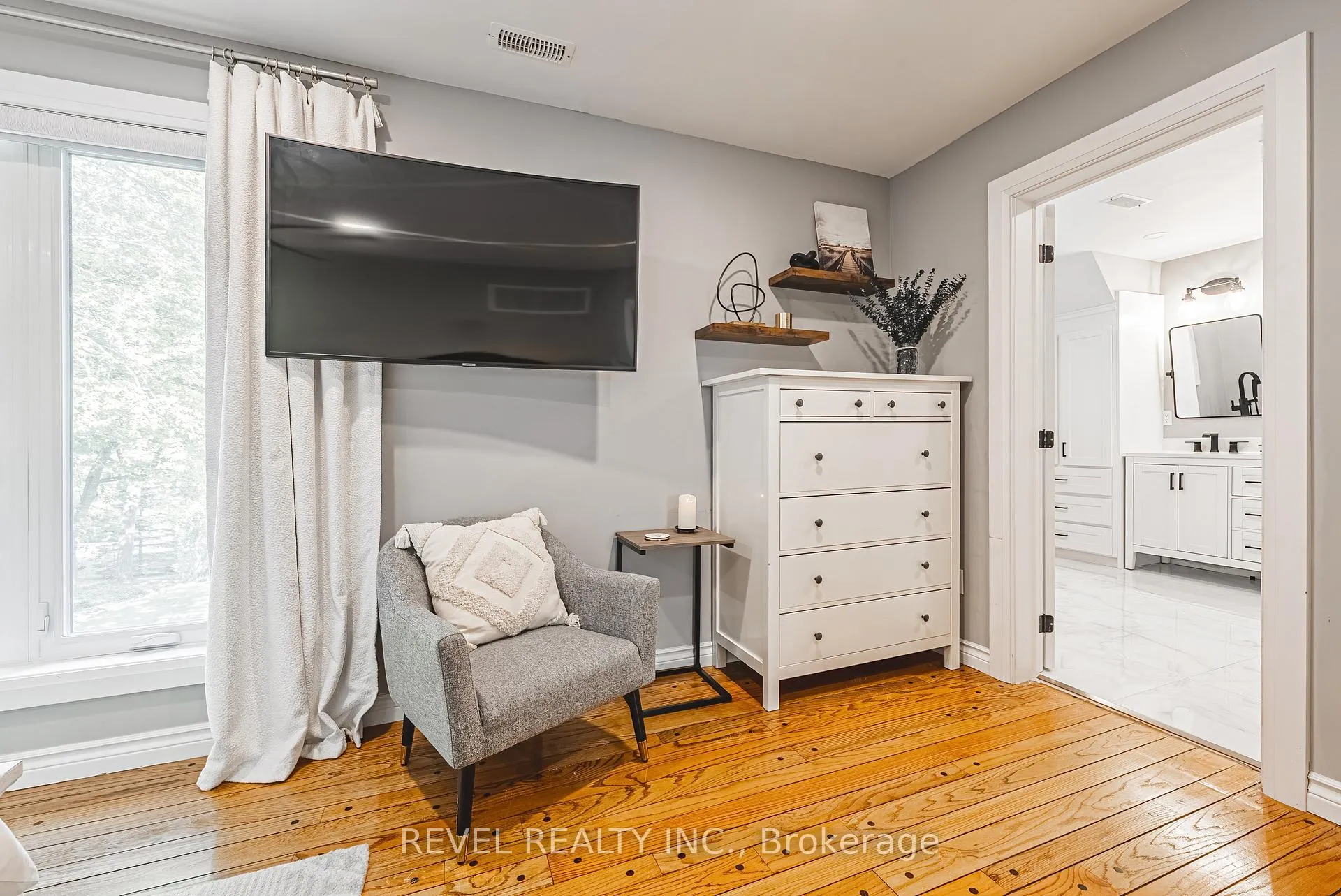 Photo 17 of 45 Golf Club Road, Hamilton, Rural Glanbrook — HOMEH