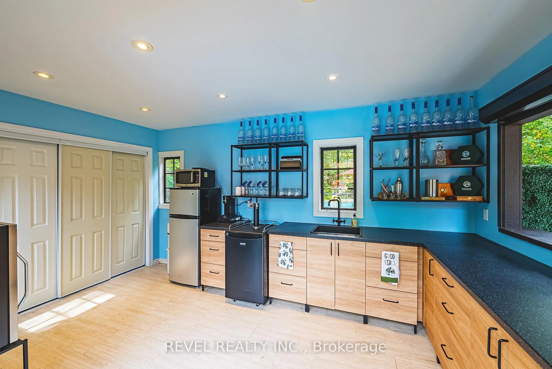 Photo 37 of 45 Golf Club Road, Hamilton, Rural Glanbrook — HOMEH