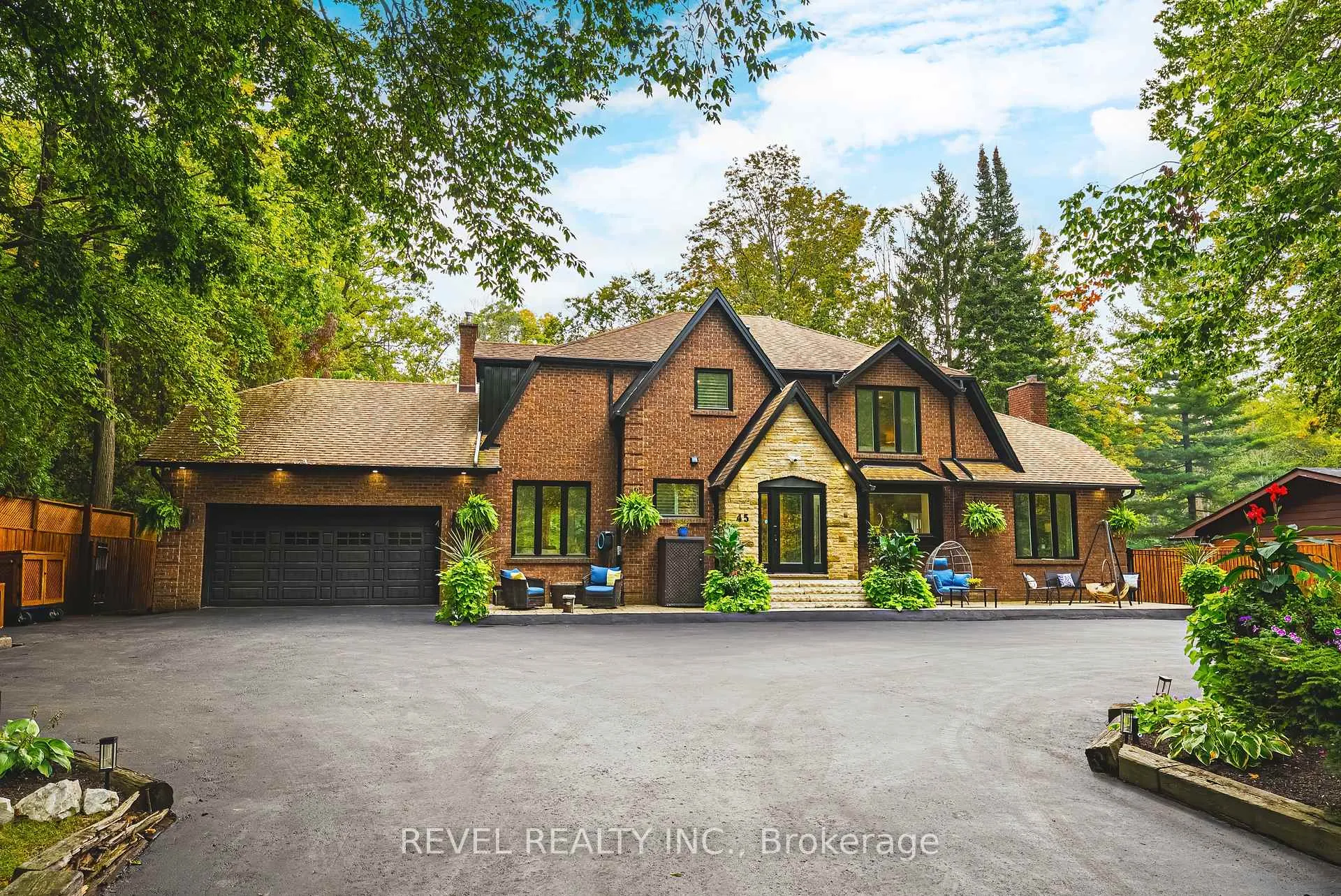 Photo 46 of 45 Golf Club Road, Hamilton, Rural Glanbrook — HOMEH