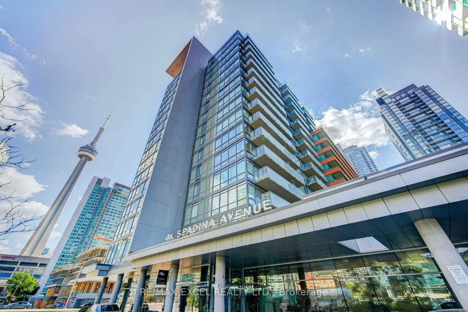 Front of Unit 1129, 4K Spadina Avenue