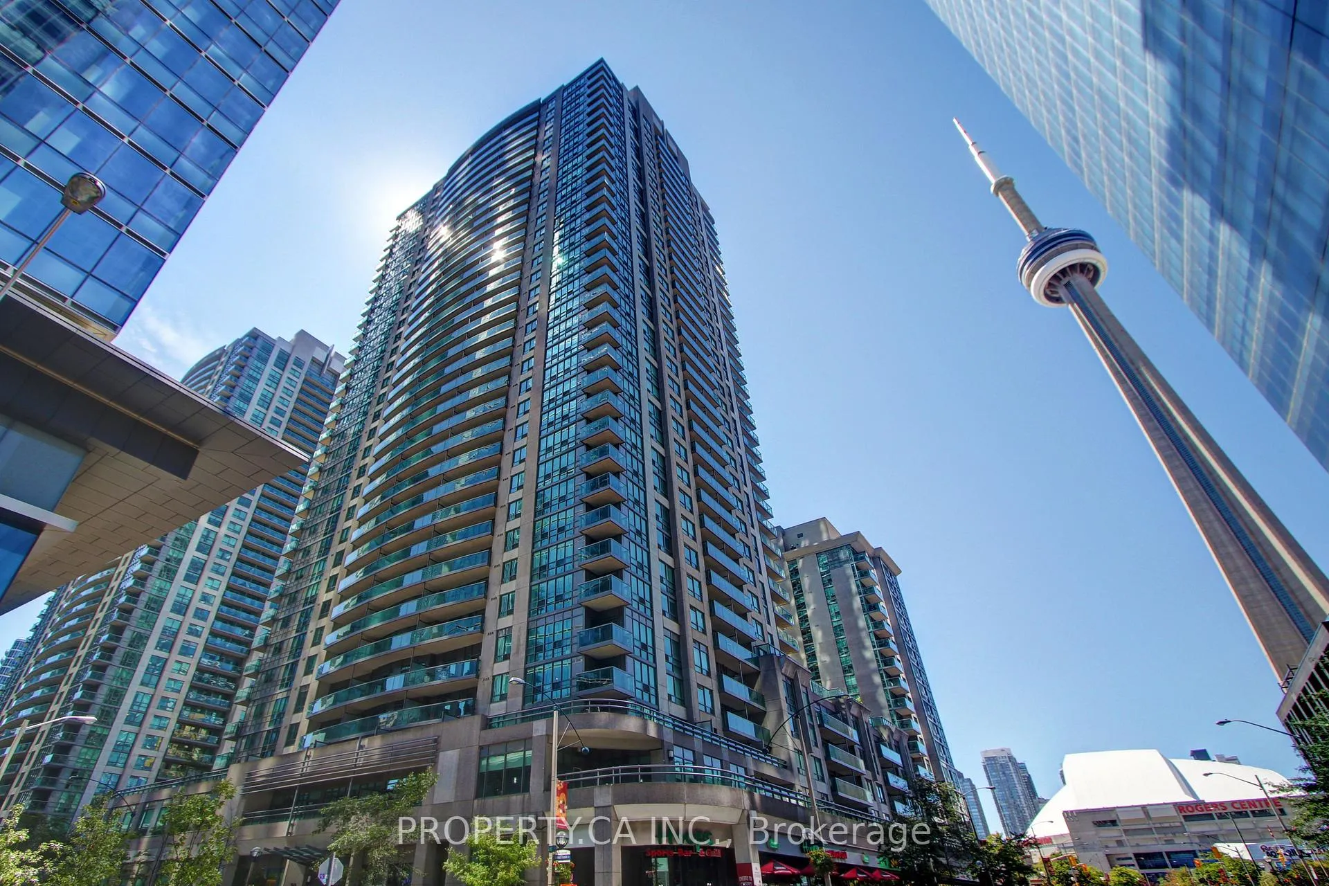Photo 20 of Unit 905, 30 Grand Trunk Crescent, Toronto, Waterfront Communities — HOMEH