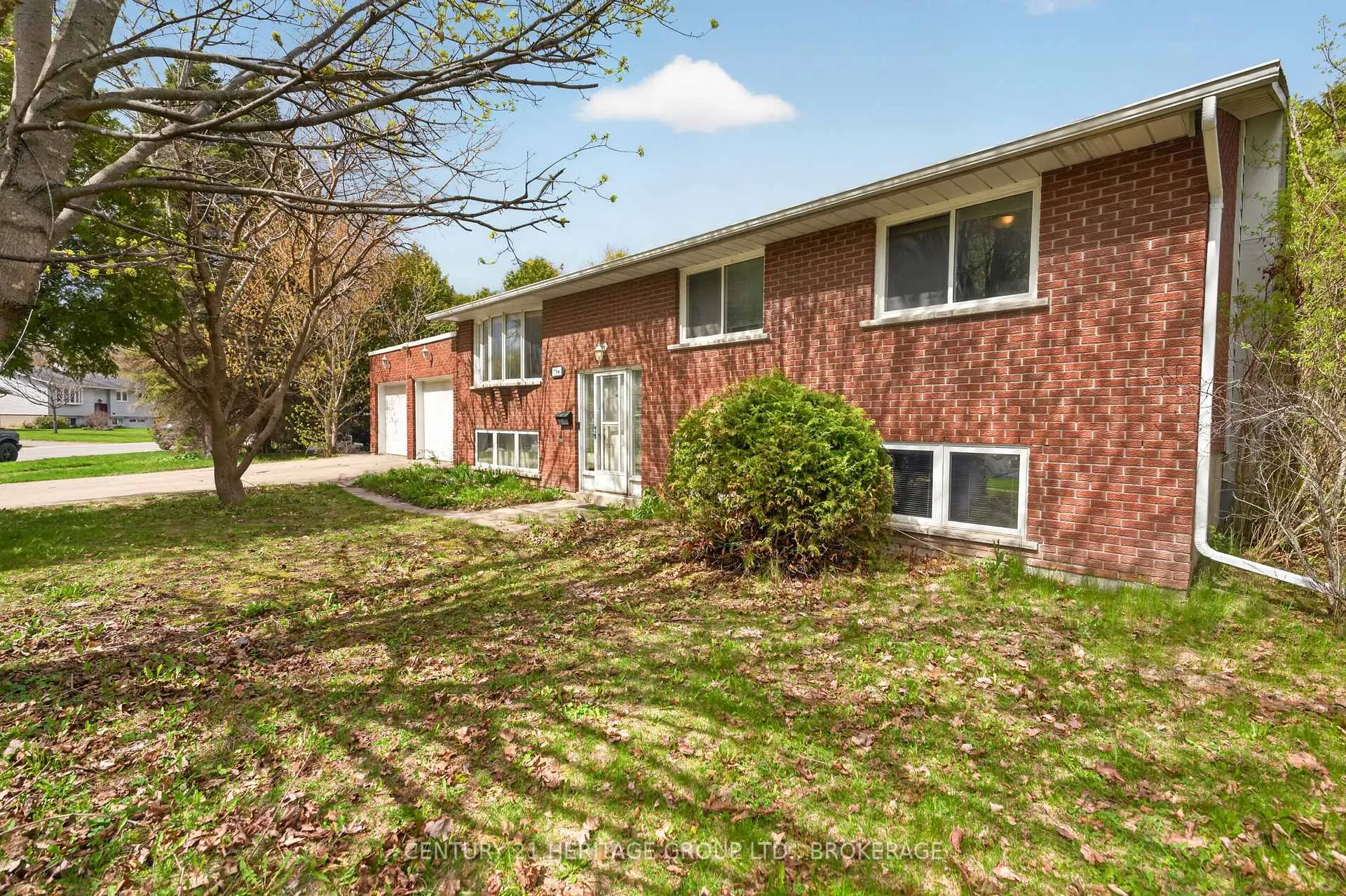 Photo 6 of 706 High Gate Park Drive, Kingston, South of Taylor-Kidd Blvd — HOMEH