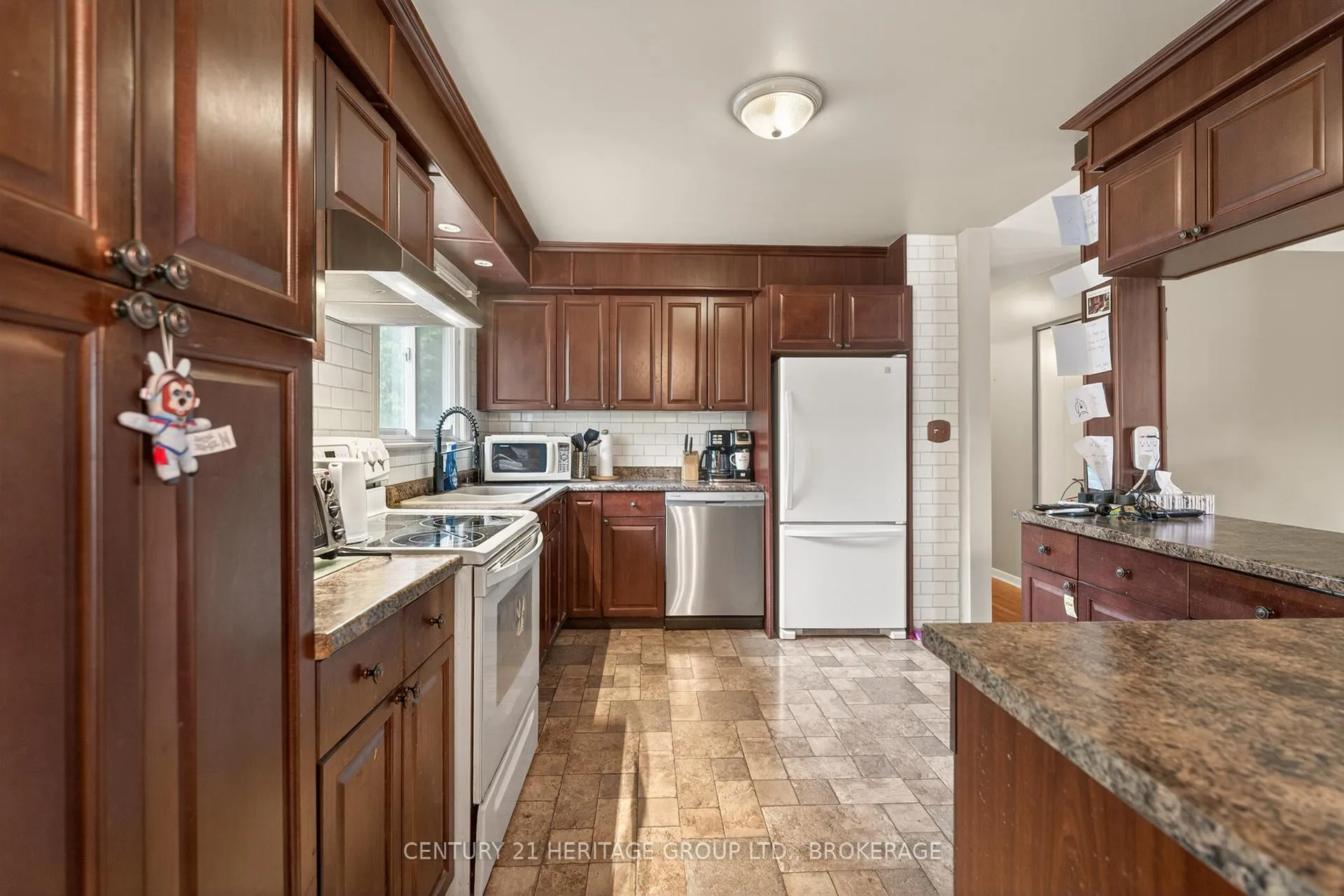 Photo 20 of 706 High Gate Park Drive, Kingston, South of Taylor-Kidd Blvd — HOMEH