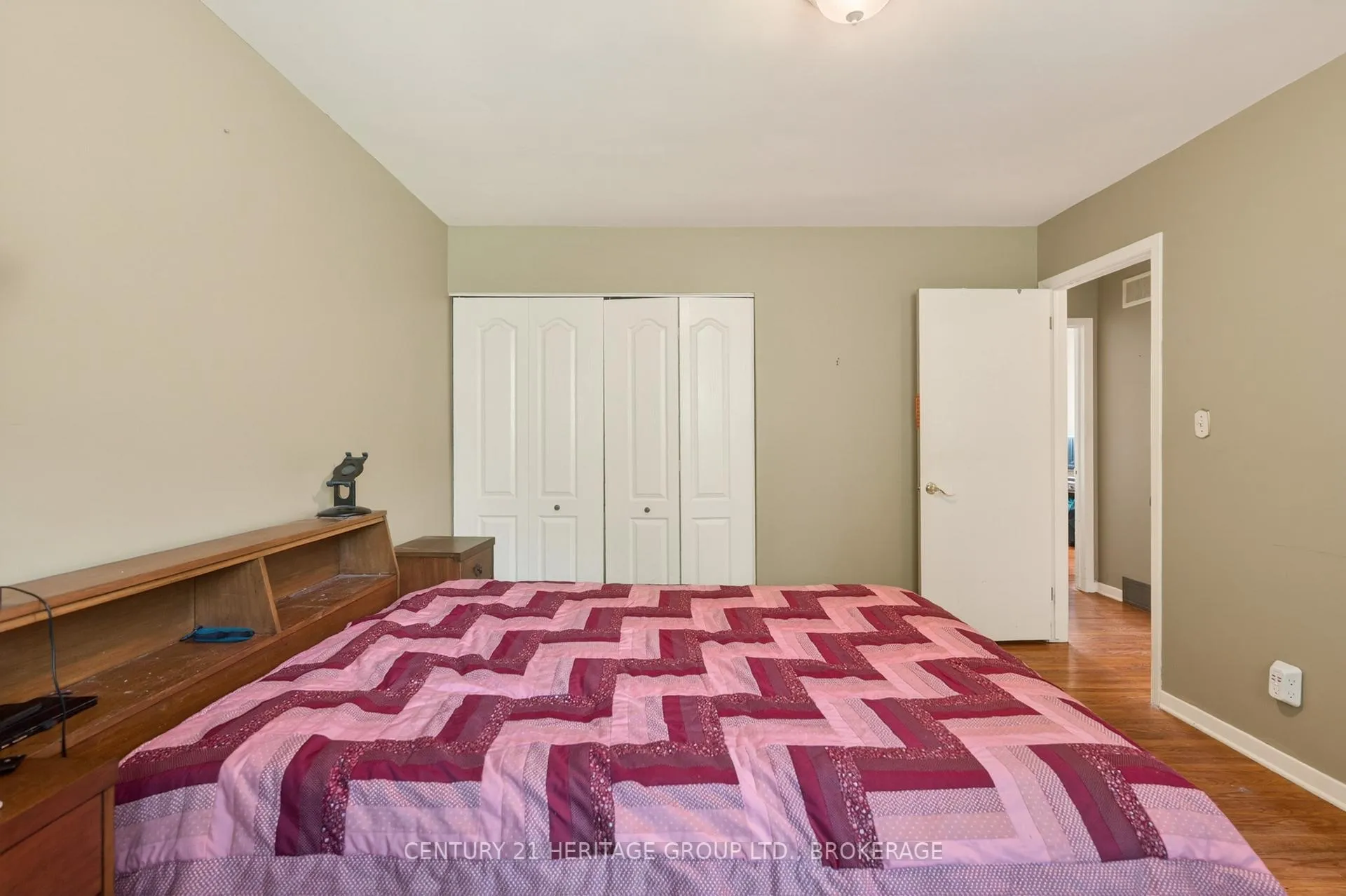Photo 32 of 706 High Gate Park Drive, Kingston, South of Taylor-Kidd Blvd — HOMEH
