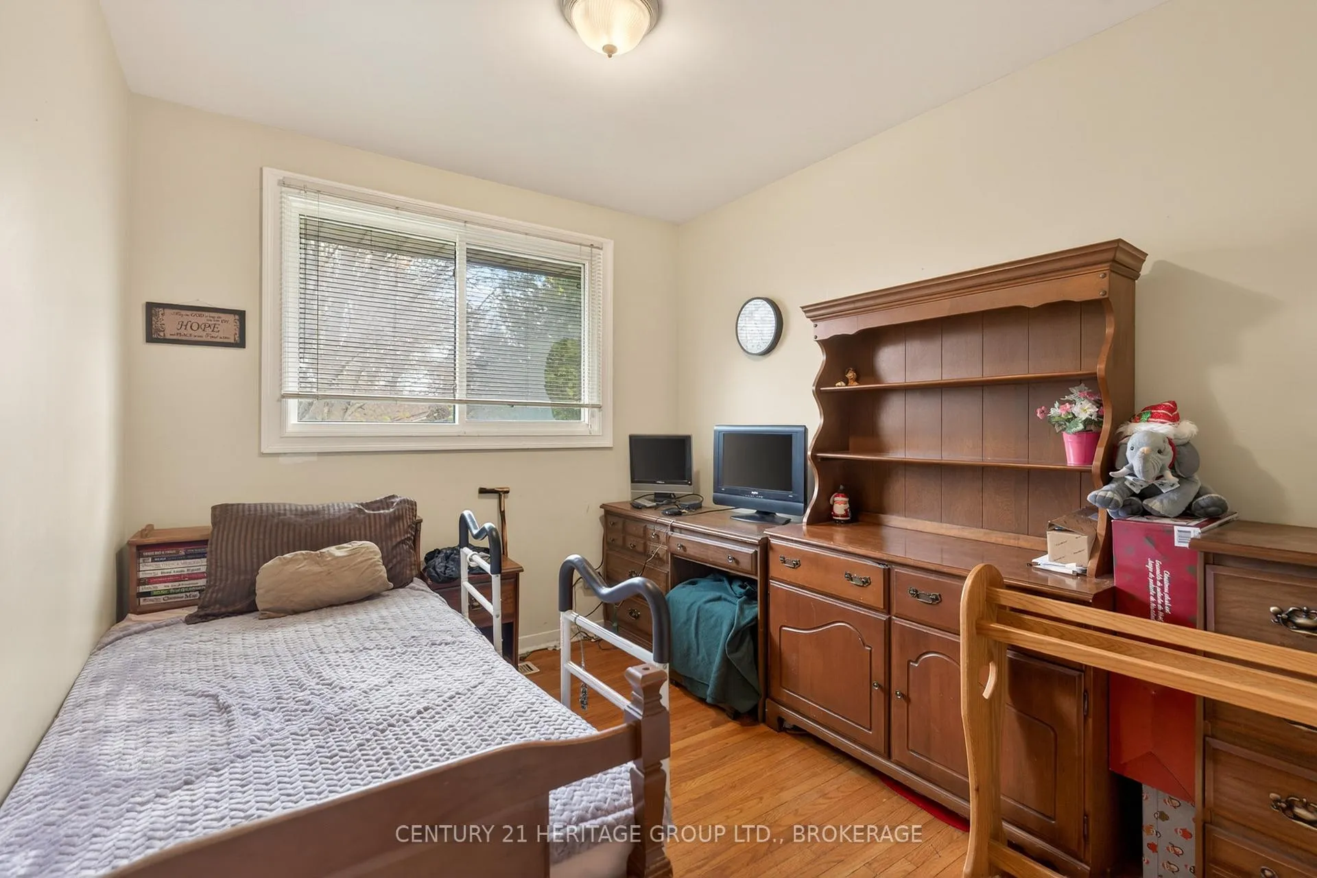 Photo 42 of 706 High Gate Park Drive, Kingston, South of Taylor-Kidd Blvd — HOMEH