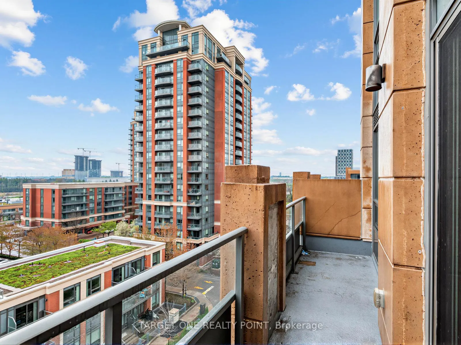 Photo 1 of Unit RG20, 28 Uptown Drive E, Markham, Unionville — HOMEH