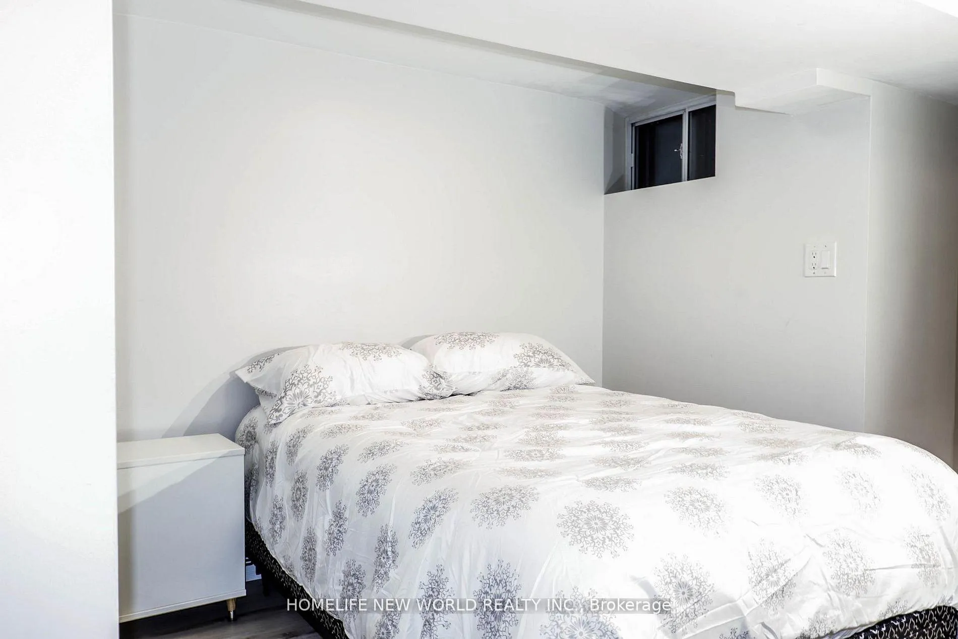 Photo 8 of Unit Bsmt, 222 Markham Street, Toronto, Trinity-Bellwoods — HOMEH