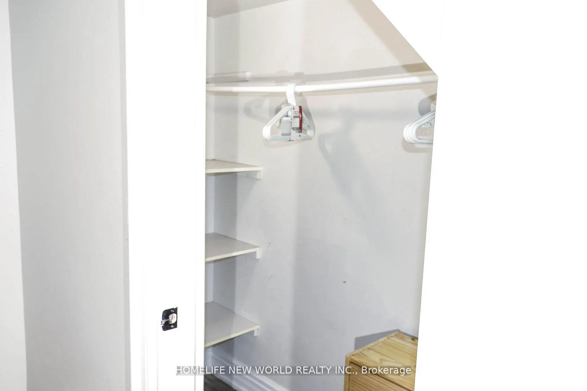Photo 10 of Unit Bsmt, 222 Markham Street, Toronto, Trinity-Bellwoods — HOMEH